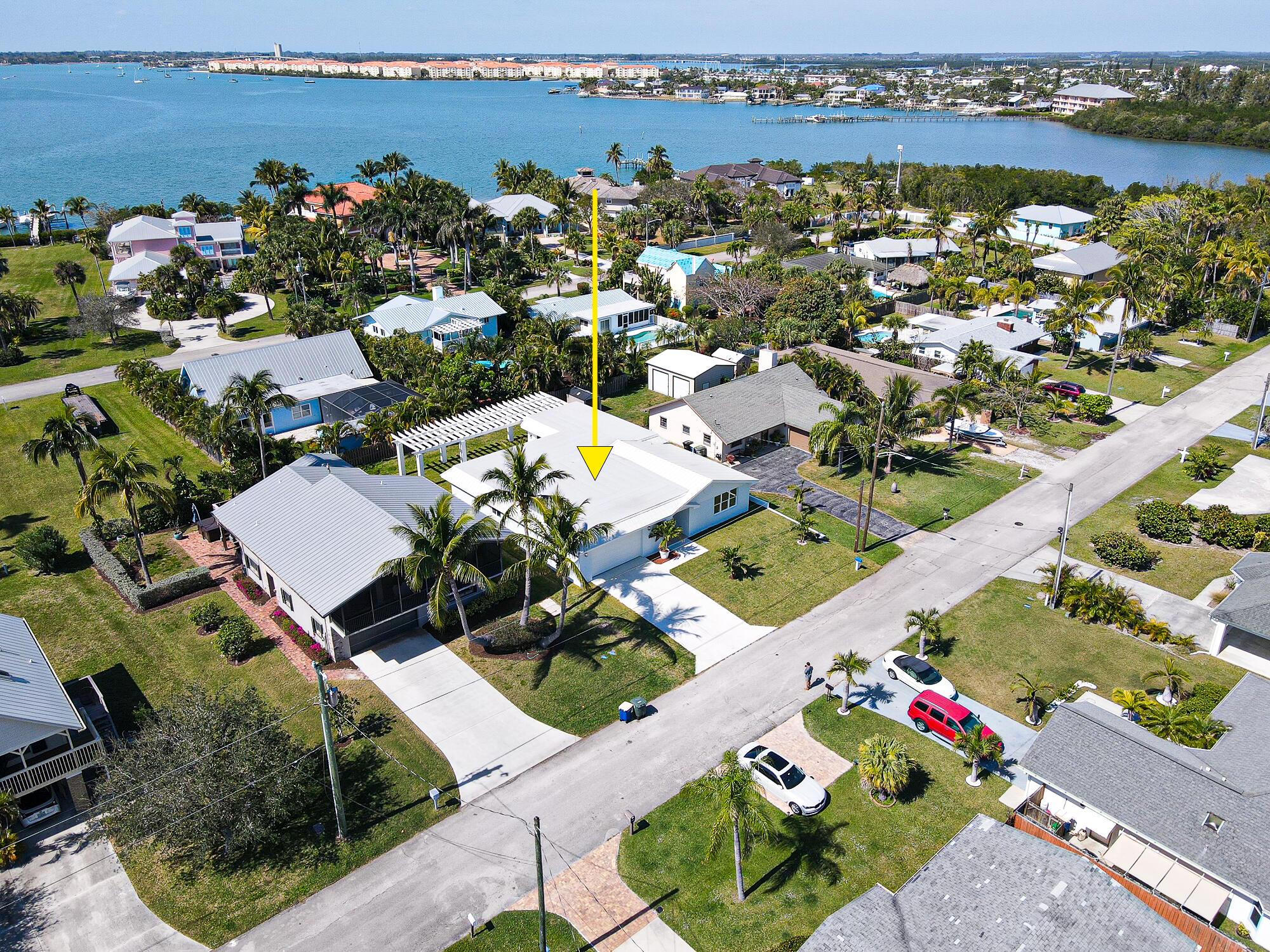 1123 Granada, Hutchinson Island, FL 34949, Hutchinson Island - Photo 2
