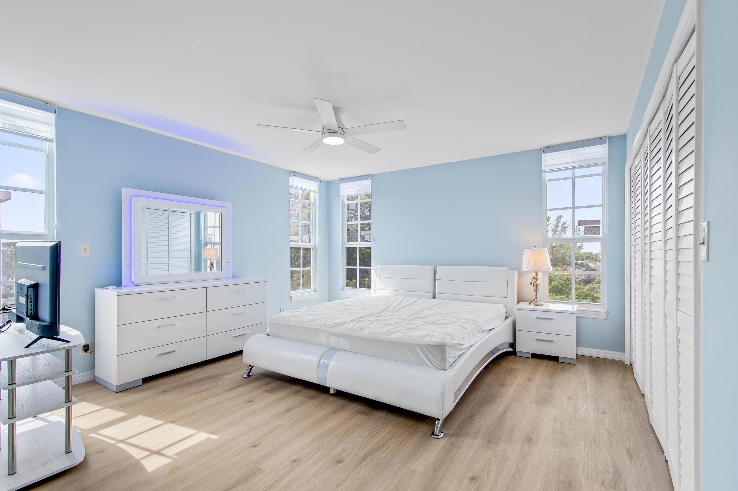 2901 S Palm Aire Drive 501, Pompano Beach, FL 33069, Pompano Beach - Photo 4