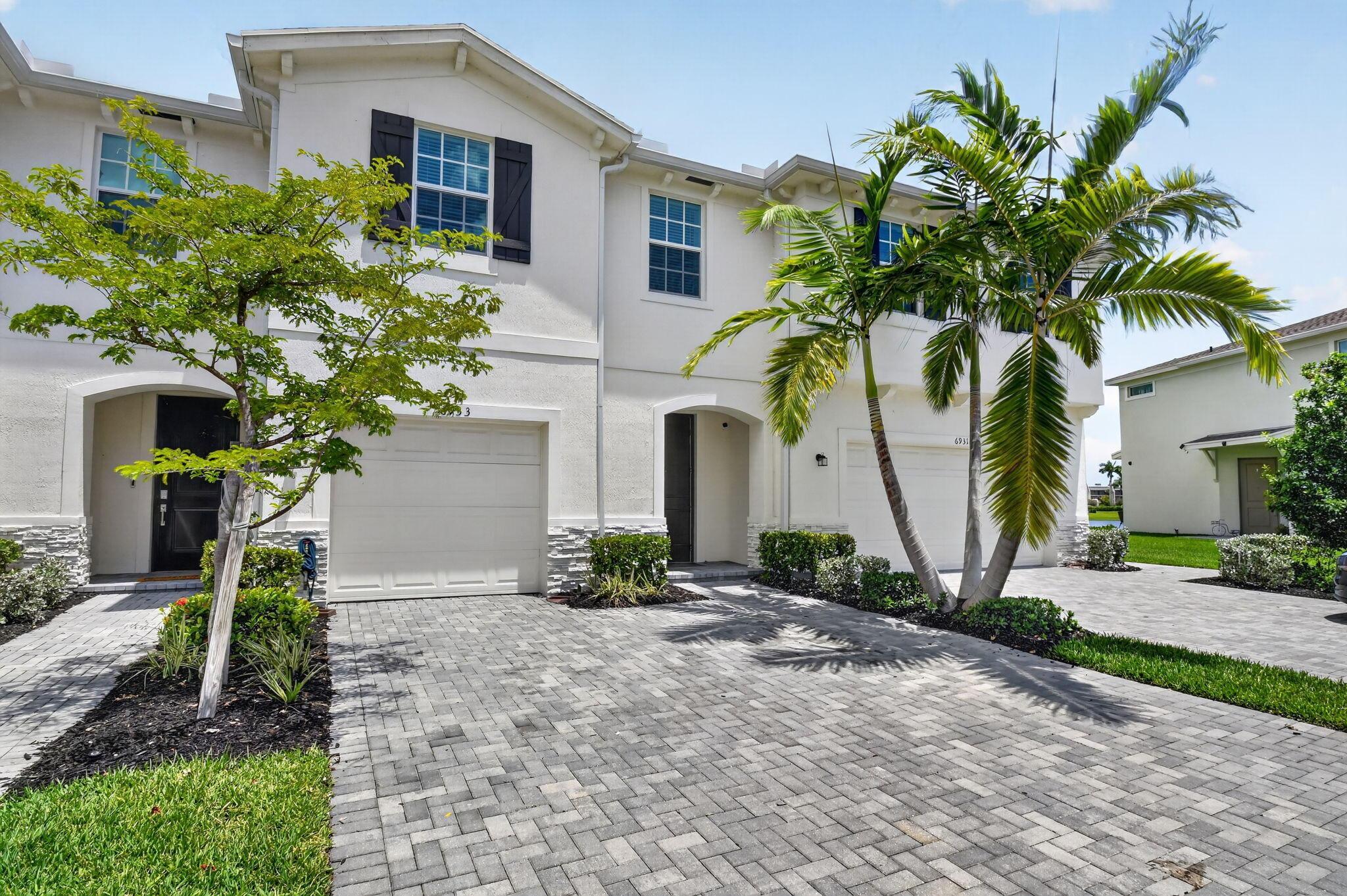 6933 N Harbours Edge Avenue, Lake Worth, FL 33467, Lake Worth - Photo 2