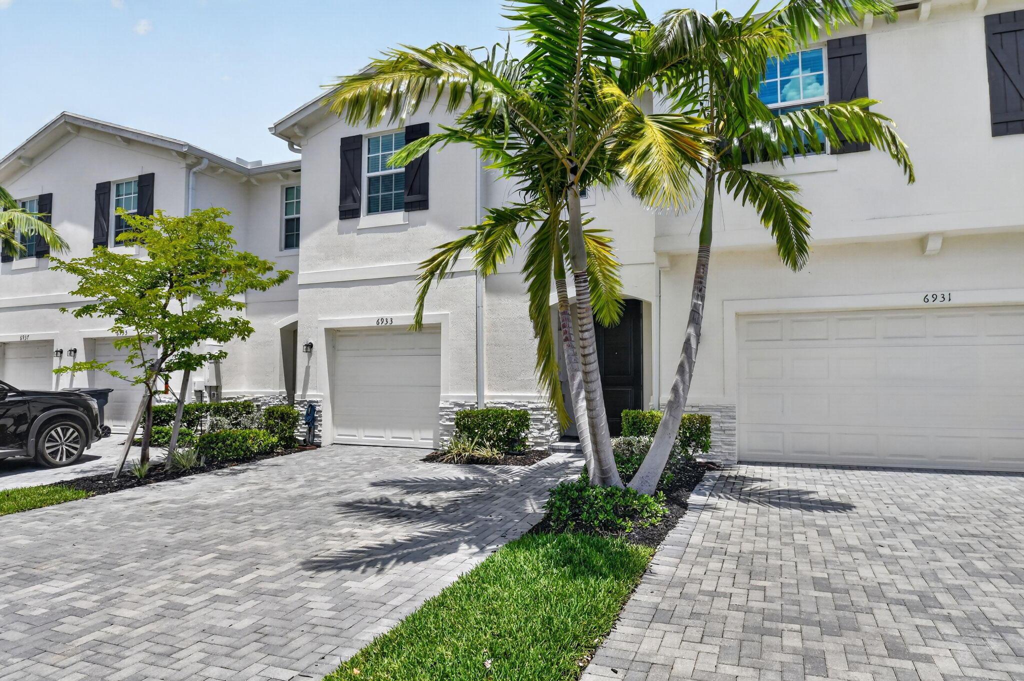 6933 N Harbours Edge Avenue, Lake Worth, FL 33467, Lake Worth - Photo 3