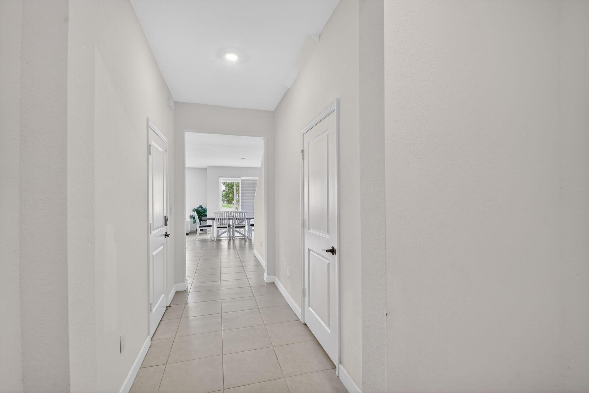 6933 N Harbours Edge Avenue, Lake Worth, FL 33467, Lake Worth - Photo 5