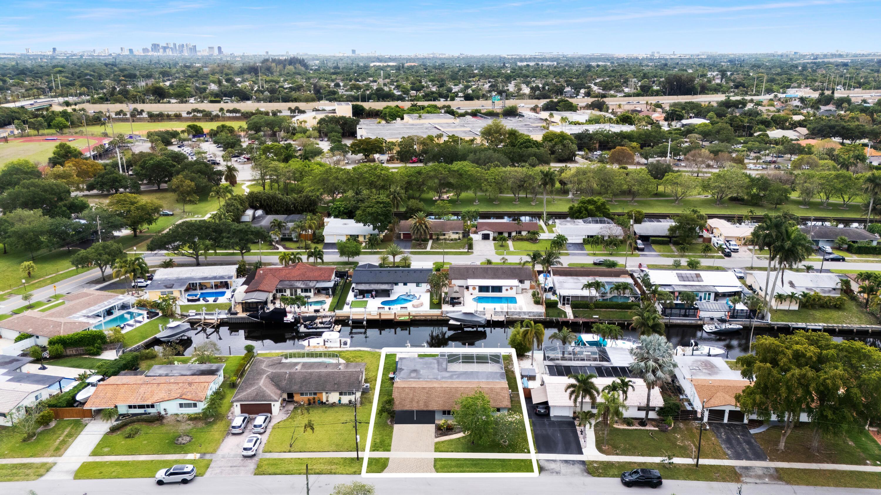 1340 SW 56th Avenue, Plantation, FL 33317, Plantation - Photo 3