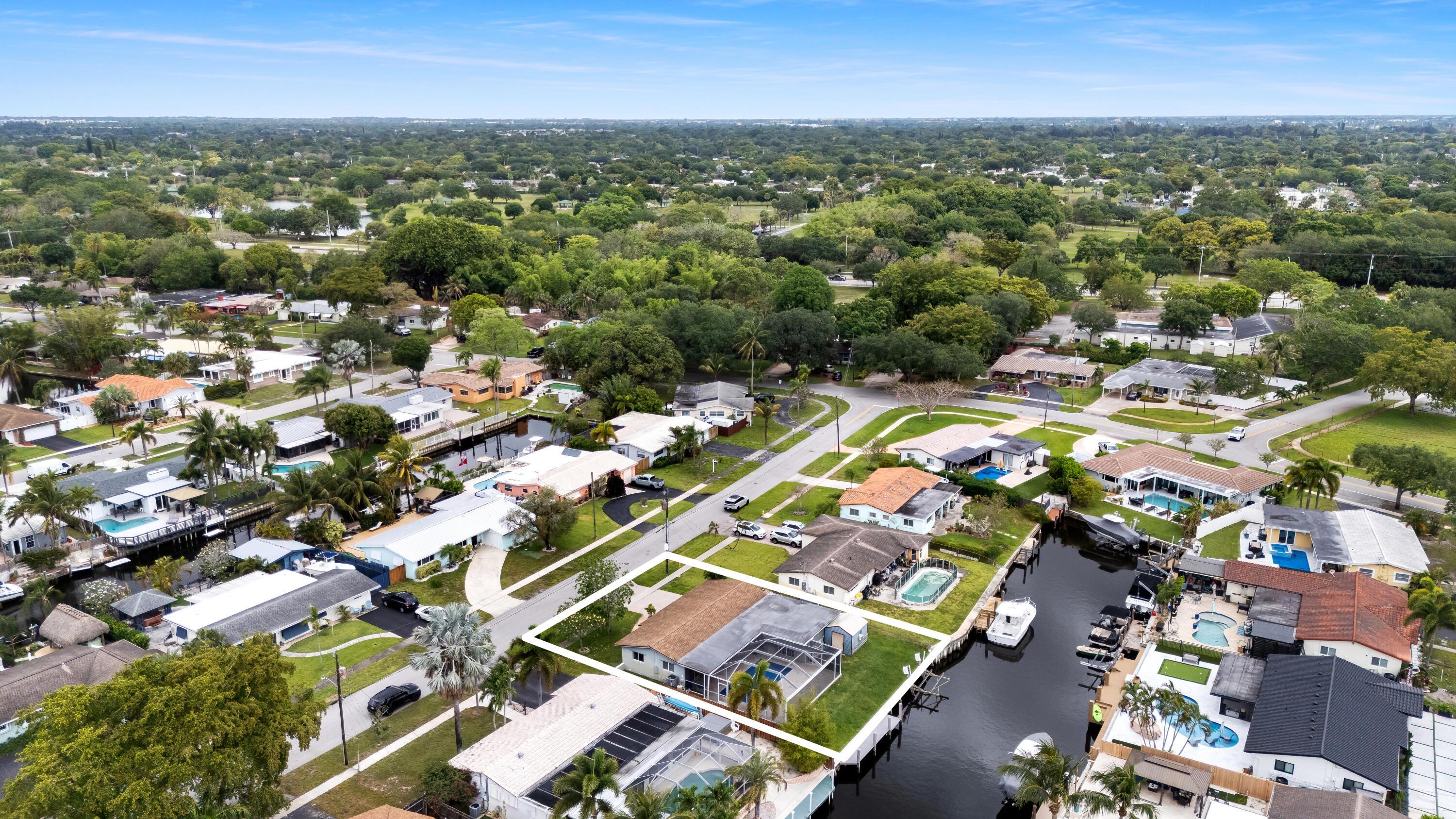 1340 SW 56th Avenue, Plantation, FL 33317, Plantation - Photo 5