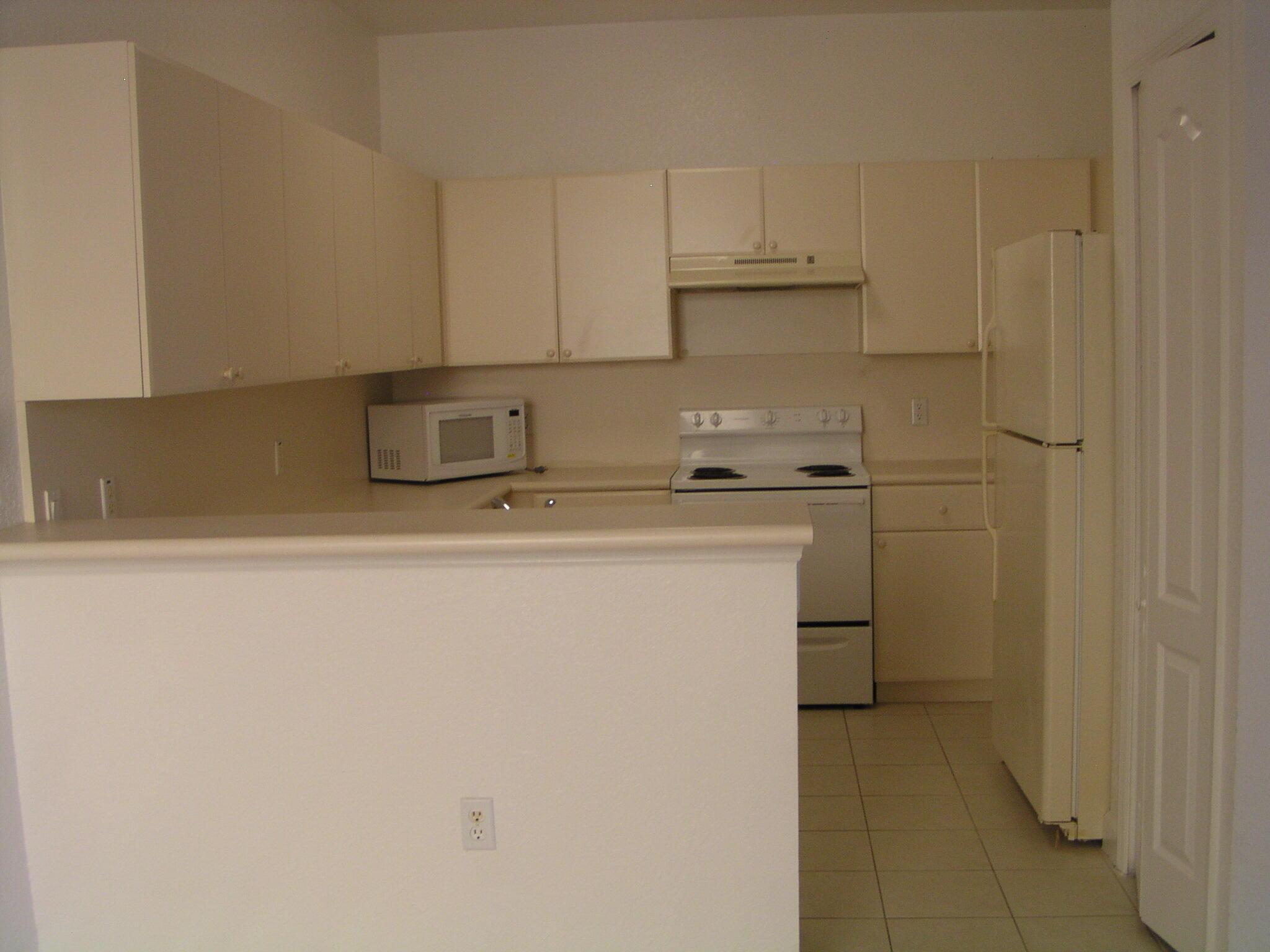 1016 Shoma Drive, Royal Palm Beach, FL 33414, Royal Palm Beach - Photo 3
