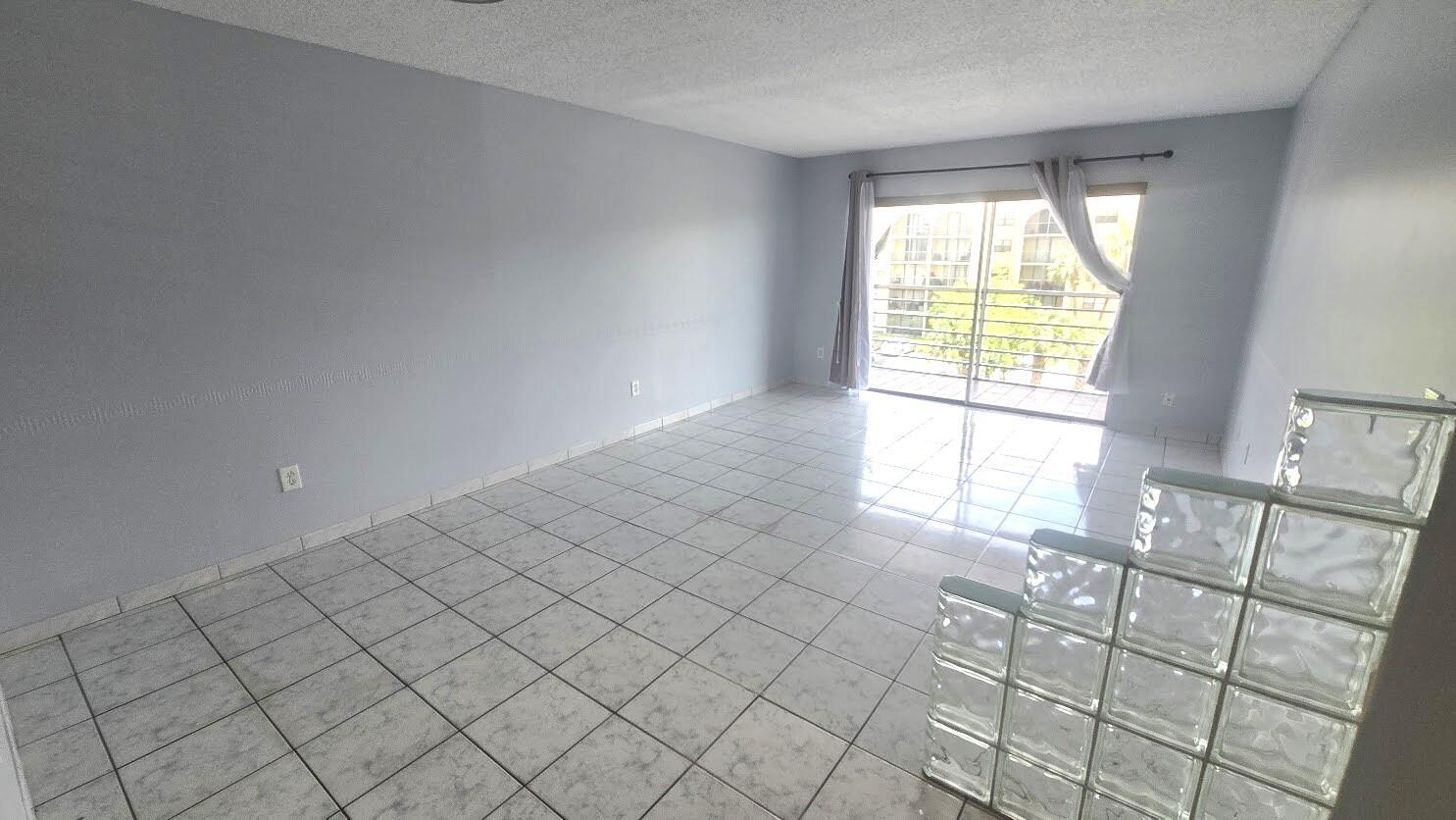 2800 NW 56th Avenue G406, Lauderhill, FL 33313, Lauderhill - Photo 4