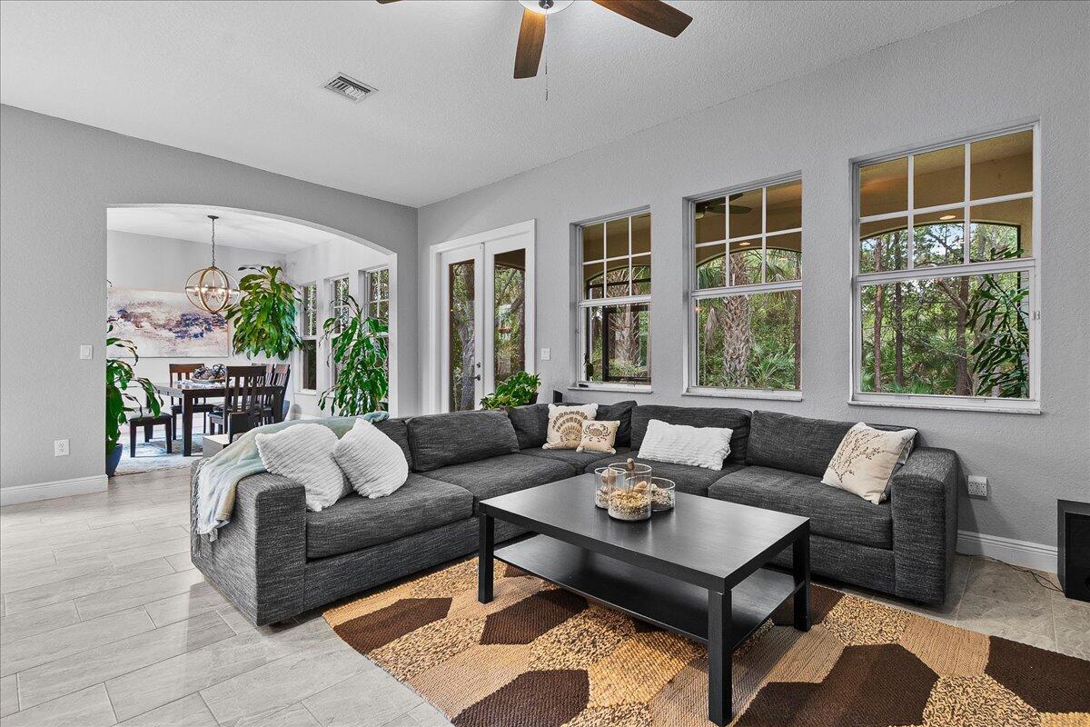 883 Taft Court, Palm Beach Gardens, FL 33410, Palm Beach Gardens - Photo 4