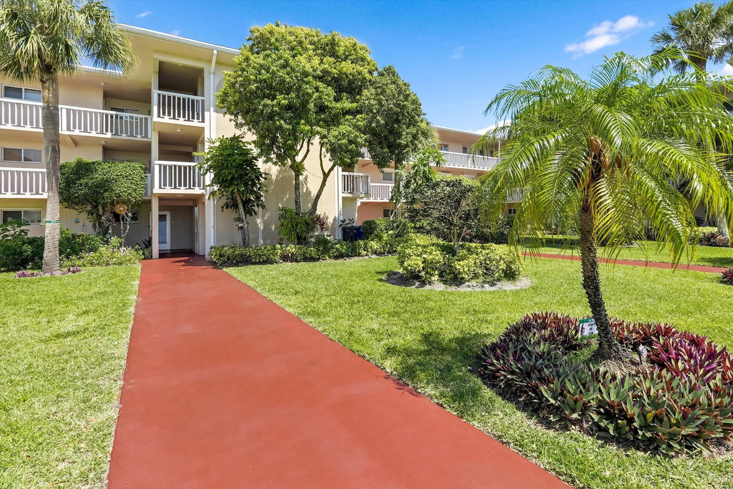 2856 S Garden Dr Drive S 212, Lake Worth, FL 33461, Lake Worth - Photo 3