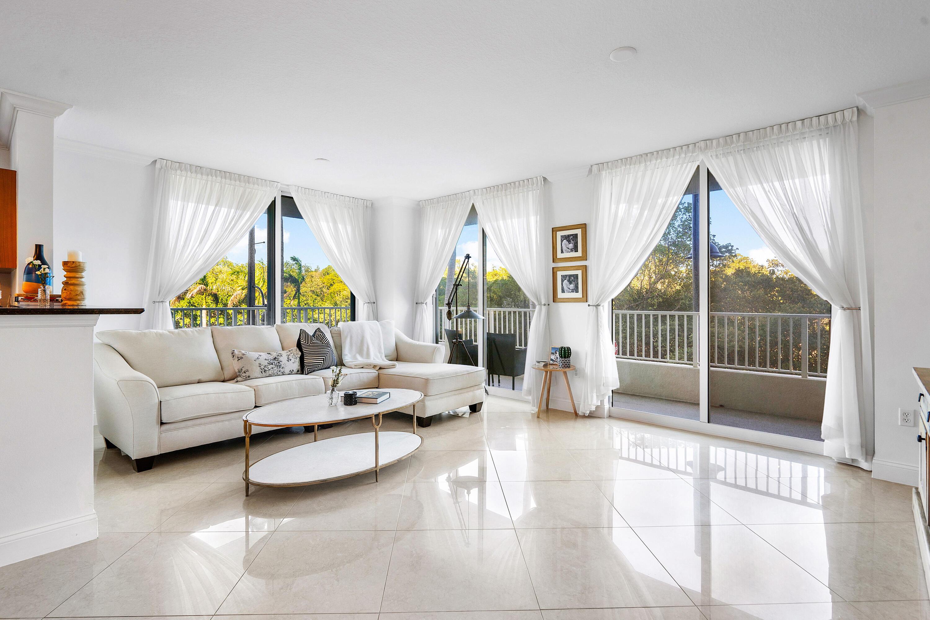 700 E Boynton Beach Boulevard 202, Boynton Beach, FL 33435, Boynton Beach - Photo 2