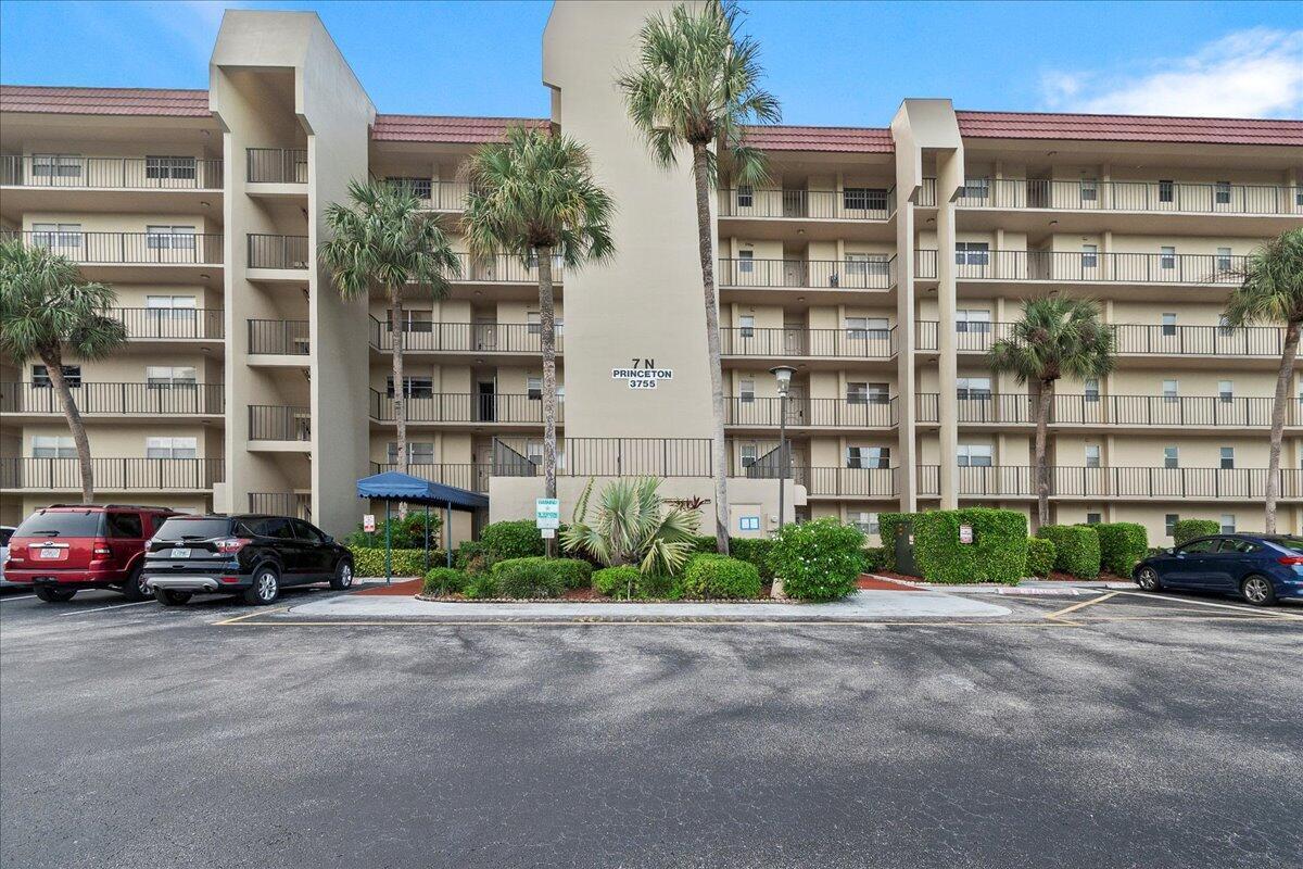 3755 Via Poinciana 611, Greenacres, FL 33467, Greenacres - Photo 2
