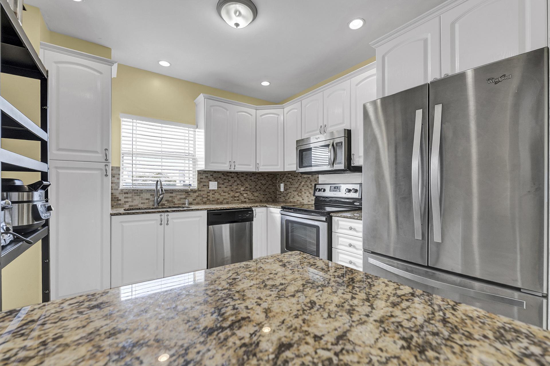 953 SE 10th 6d, Deerfield Beach, FL 33441, Deerfield Beach - Photo 5