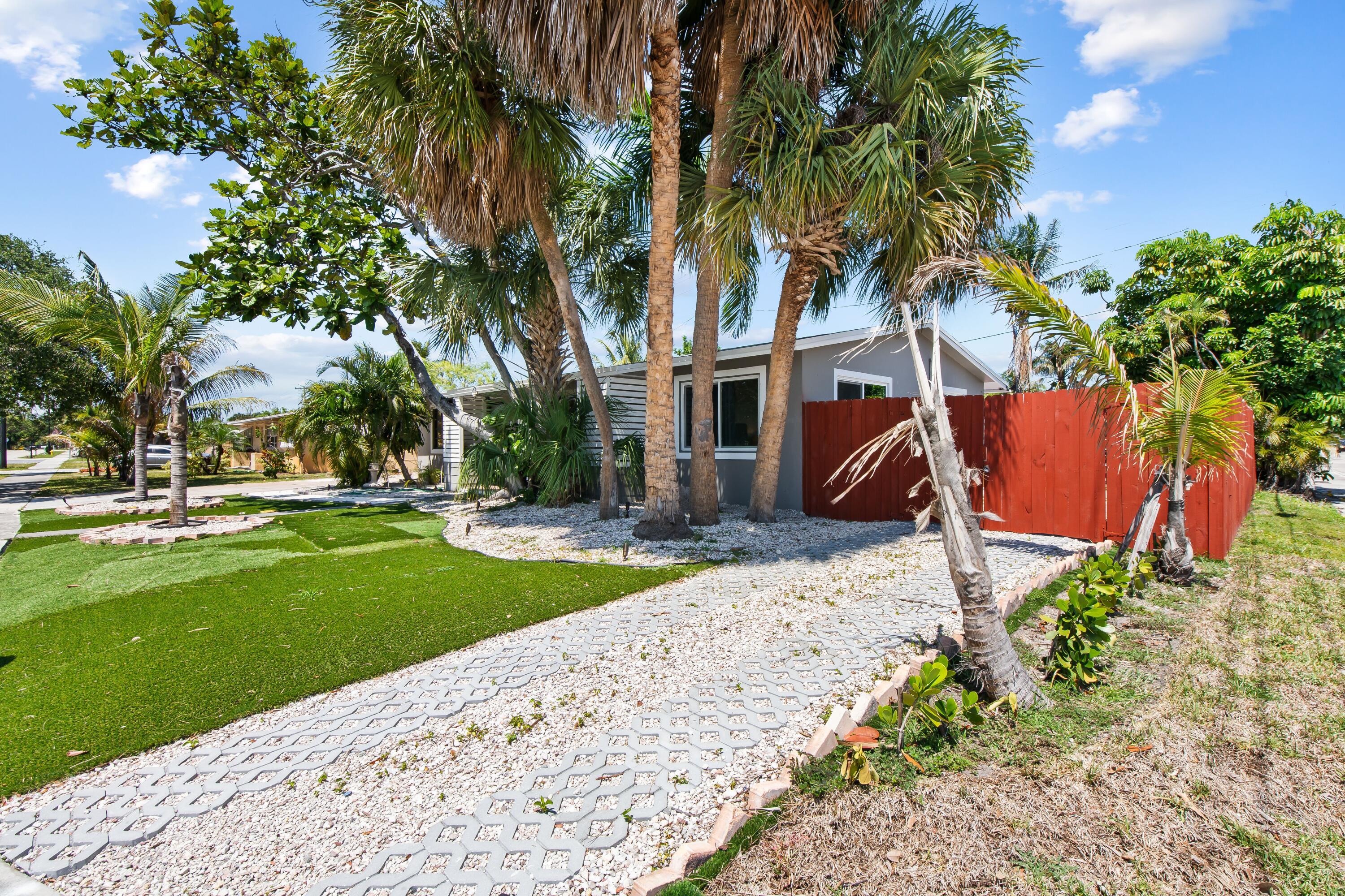 2300 NE 12th Avenue, Pompano Beach, FL 33064, Pompano Beach - Photo 3