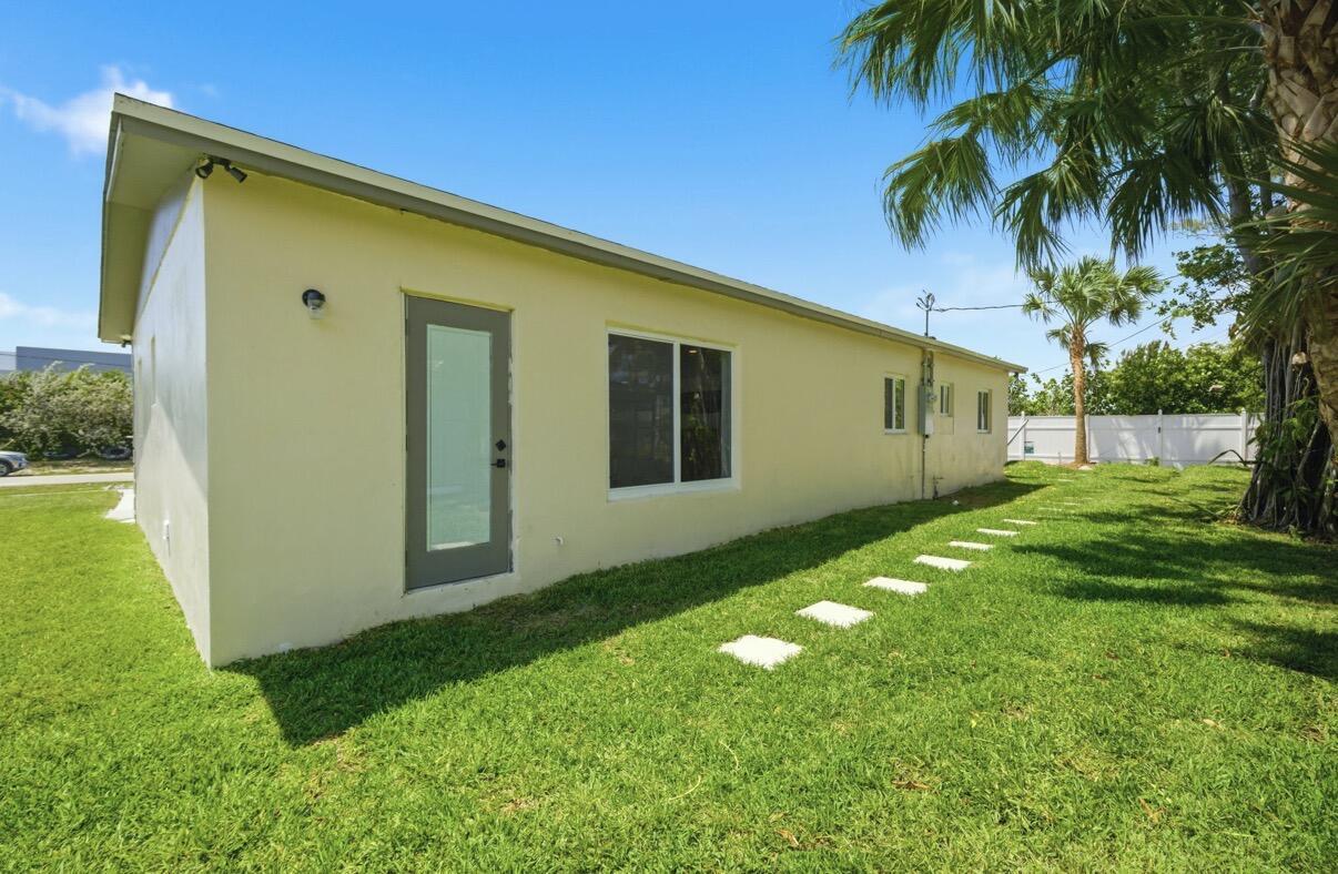 310 NW 4th Avenue, Deerfield Beach, FL 33441, Deerfield Beach - Photo 2