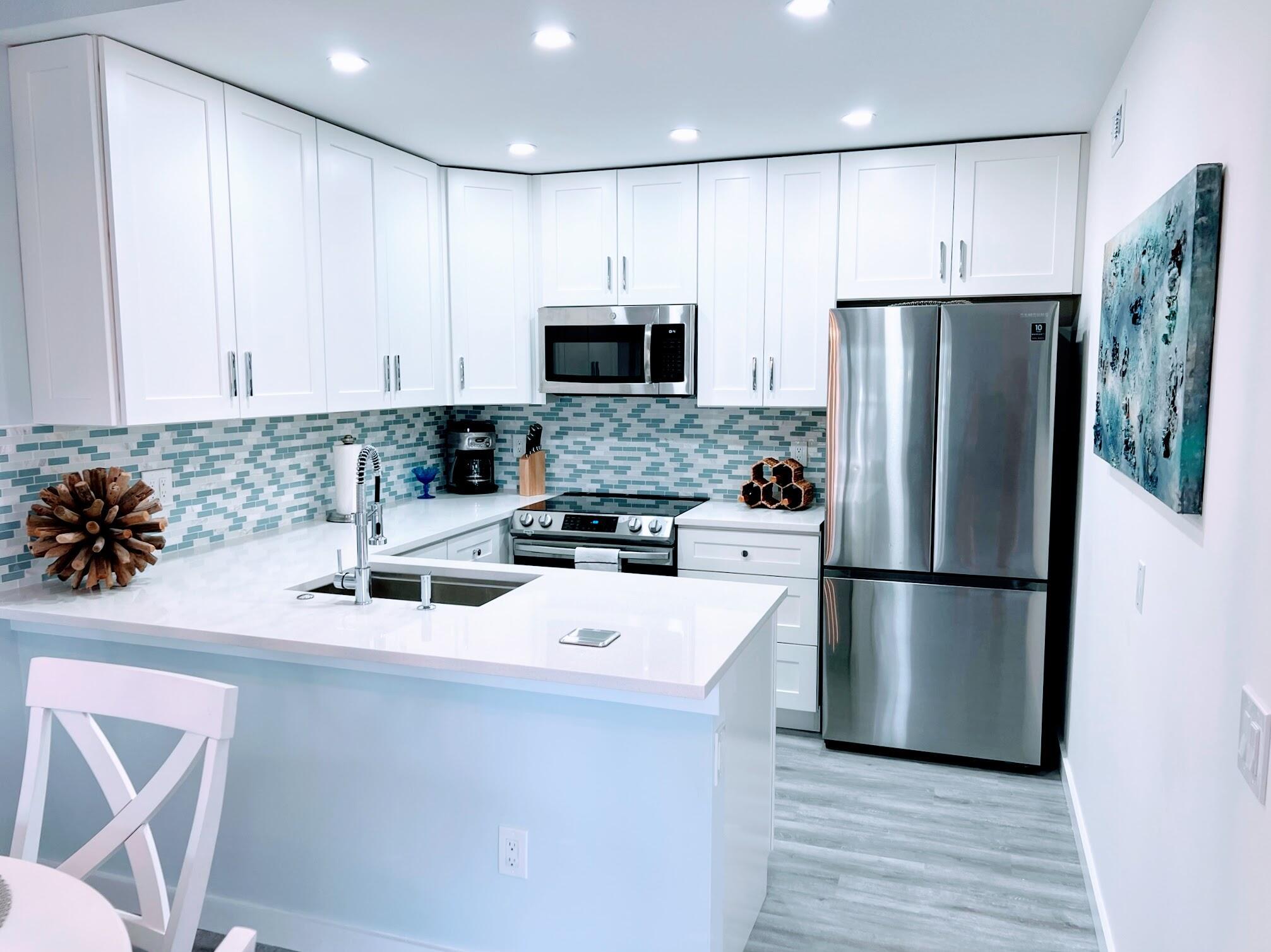 647 Waterside Drive, Hypoluxo, FL 33462, Hypoluxo - Photo 3