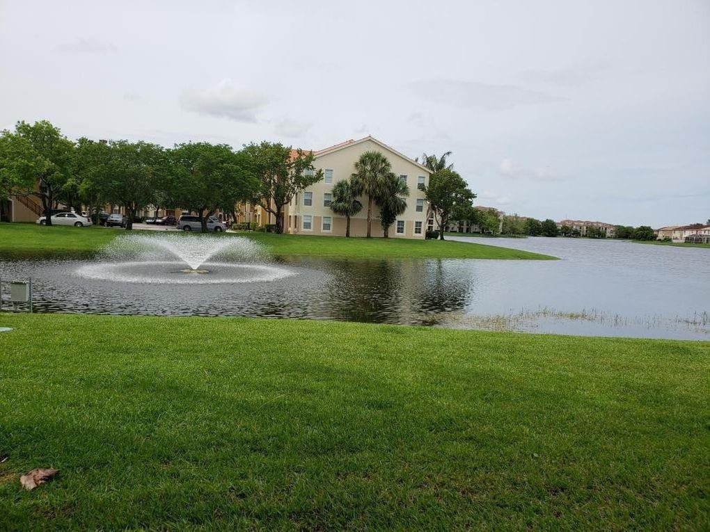 4190 San Marino Boulevard 106, West Palm Beach, FL 33409, West Palm Beach - Photo 3