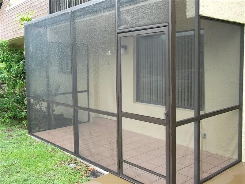 1245 S Flagler Avenue S 303, Pompano Beach, FL 33060, Pompano Beach - Photo 2