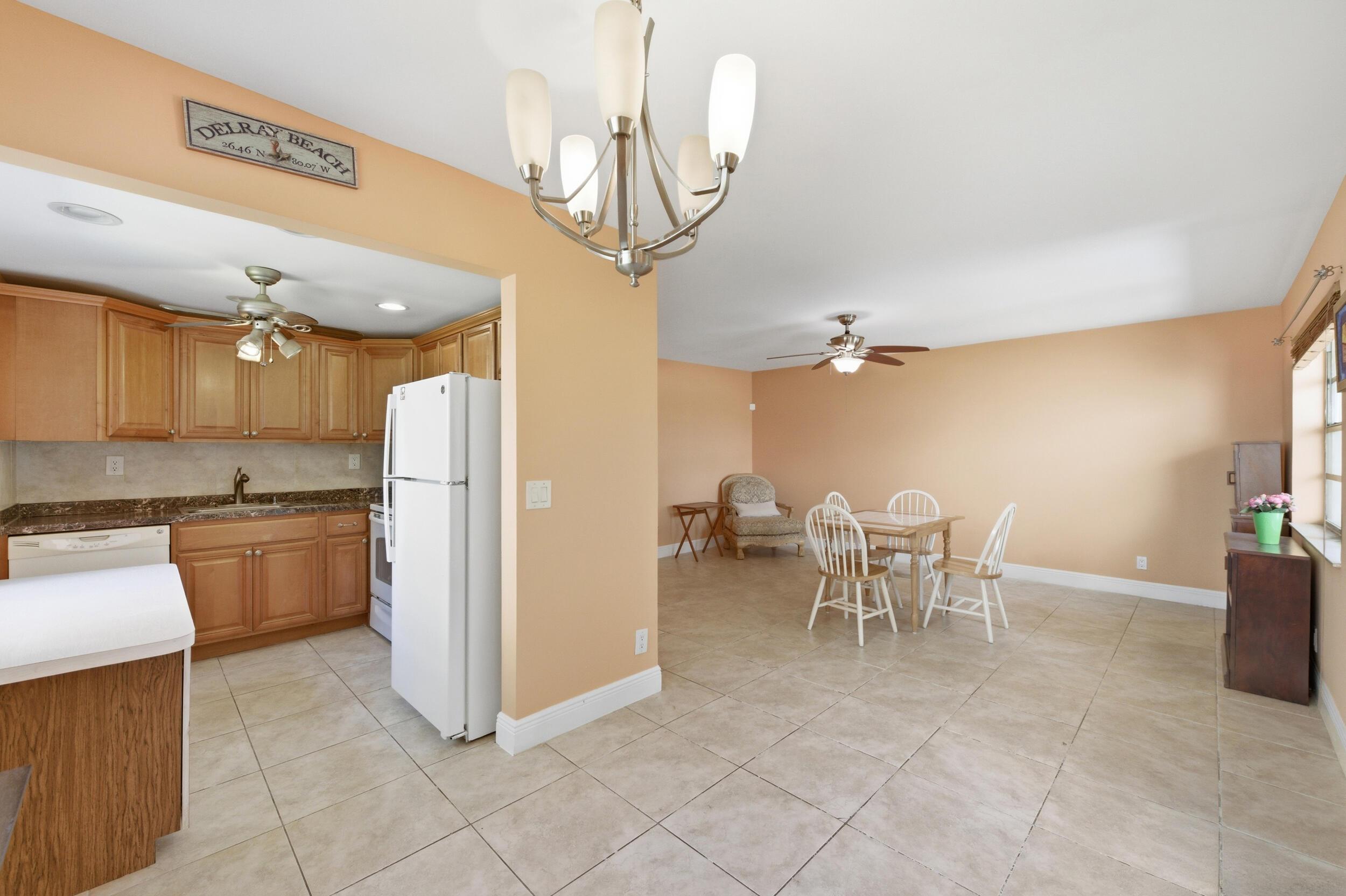 729 Normandy P, Delray Beach, FL 33484, Delray Beach - Photo 4