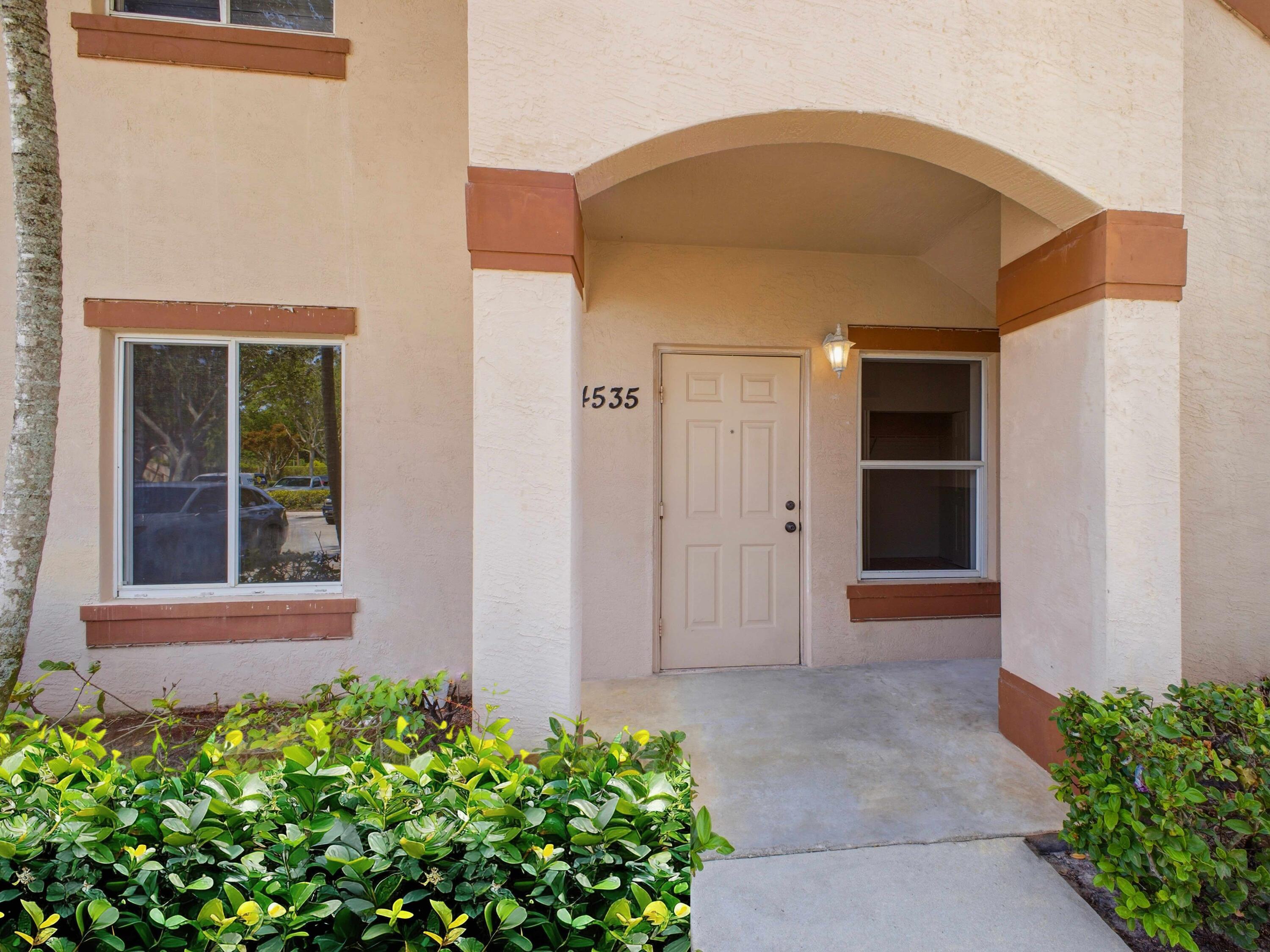 4535 Oak Terrace Drive, Greenacres, FL 33463, Greenacres - Photo 4