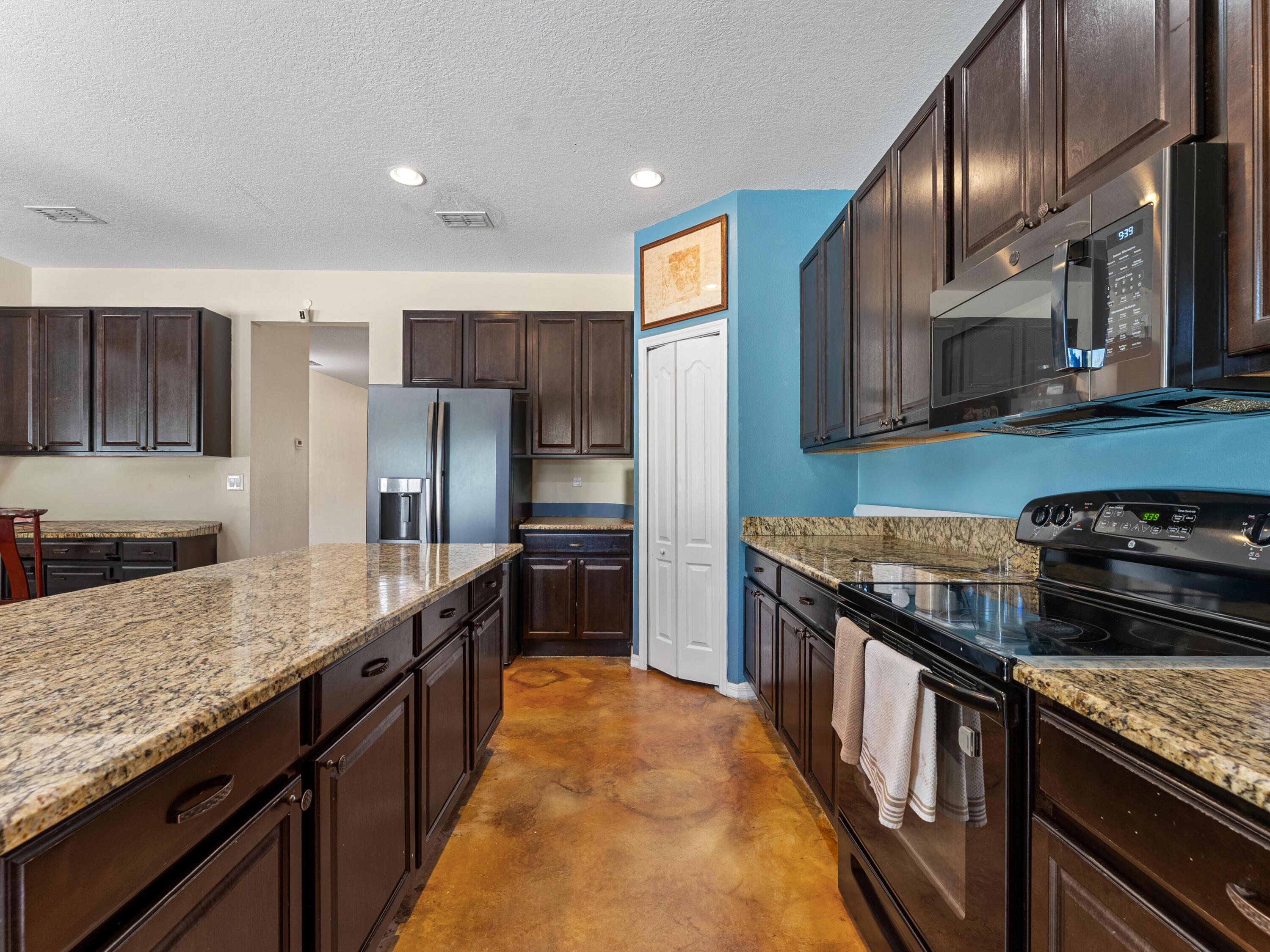 5380 NW Wisk Fern Circle, Port St. Lucie, FL 34986, Port St. Lucie - Photo 5