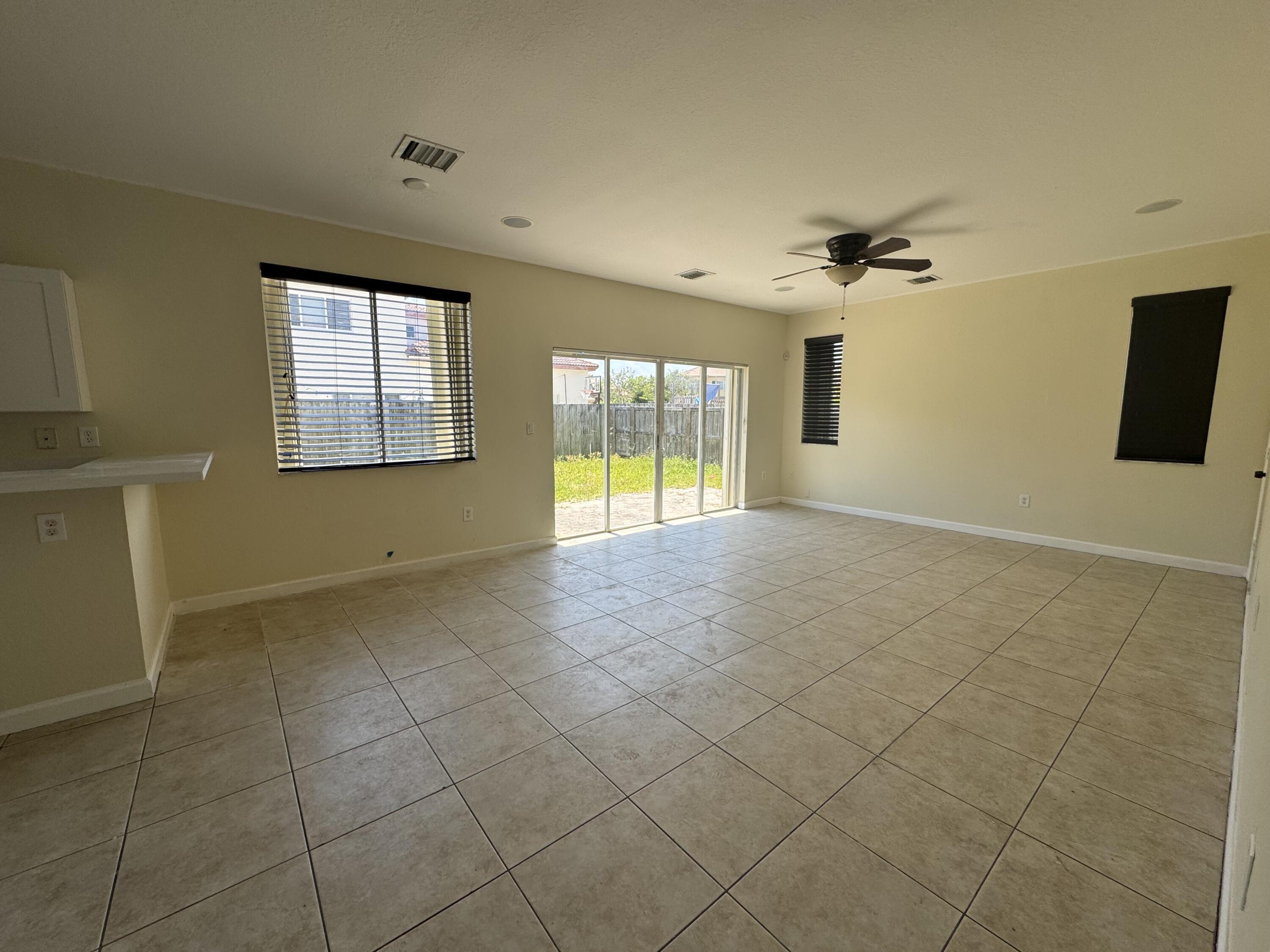 9508 SW 221st Lane, Cutler Bay, FL 33190, Cutler Bay - Photo 4