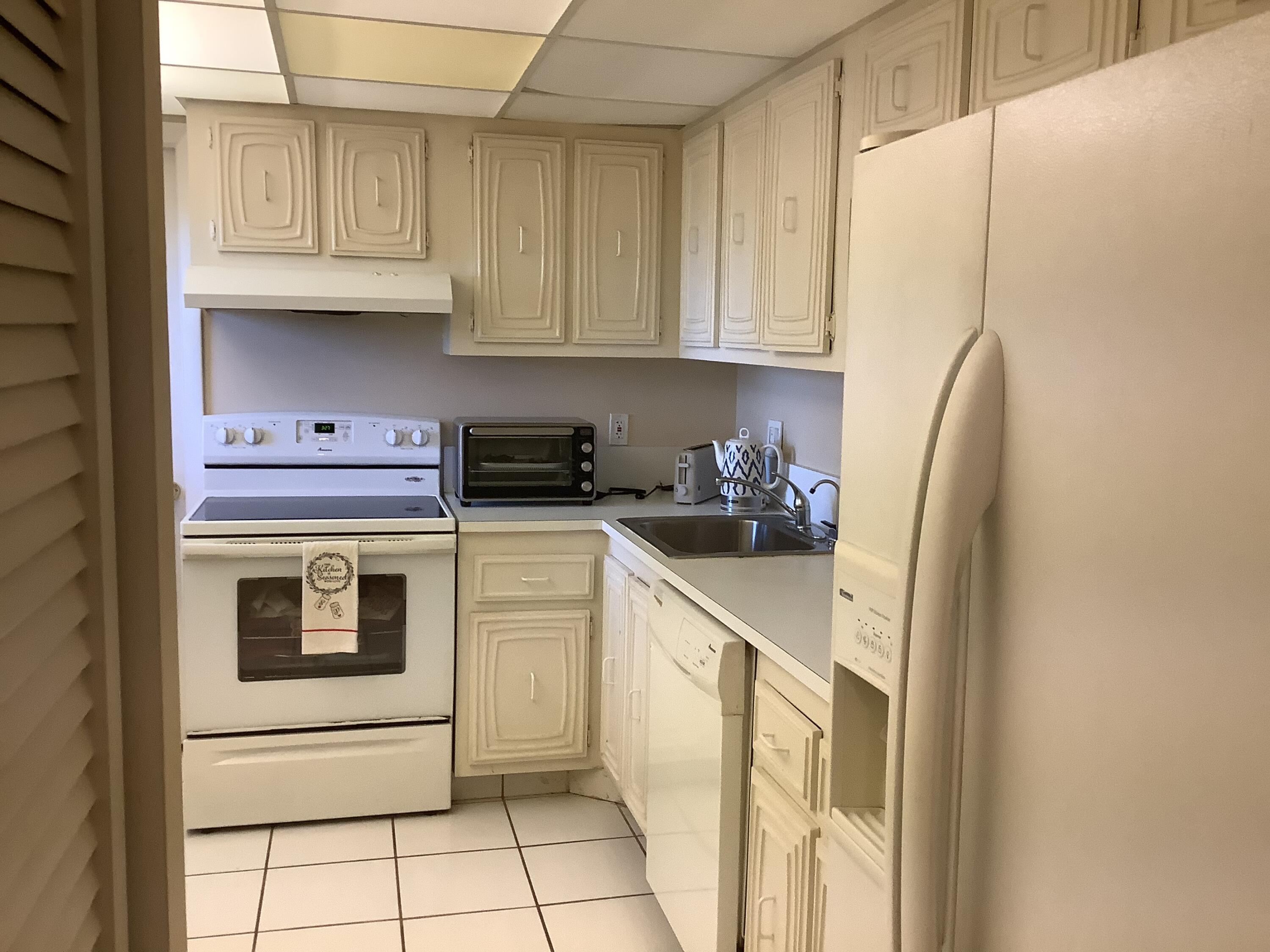 6461 NW 2nd Avenue 501, Boca Raton, FL 33487, Boca Raton - Photo 3