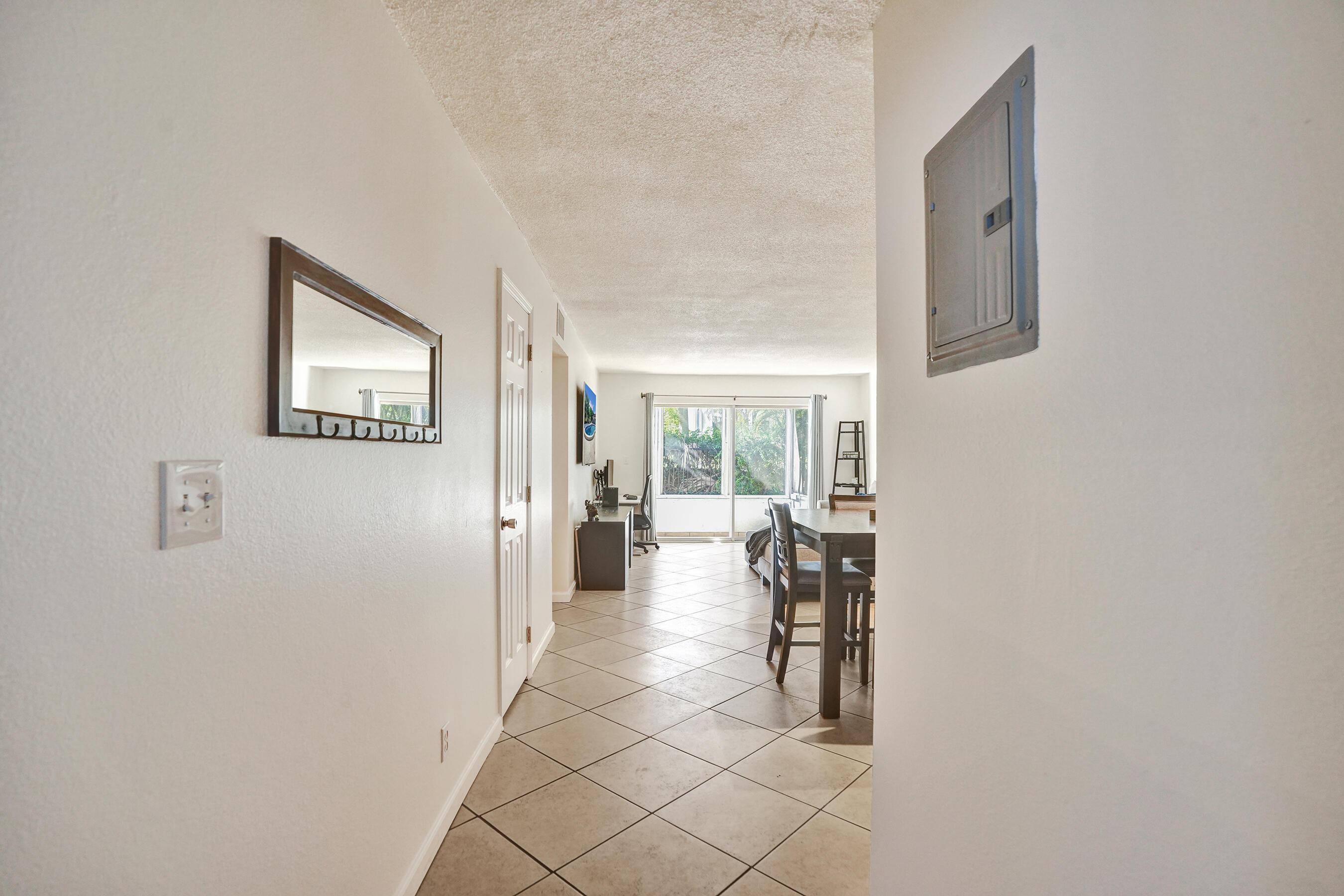 1400 Tallwood Avenue 107, Hollywood, FL 33021, Hollywood