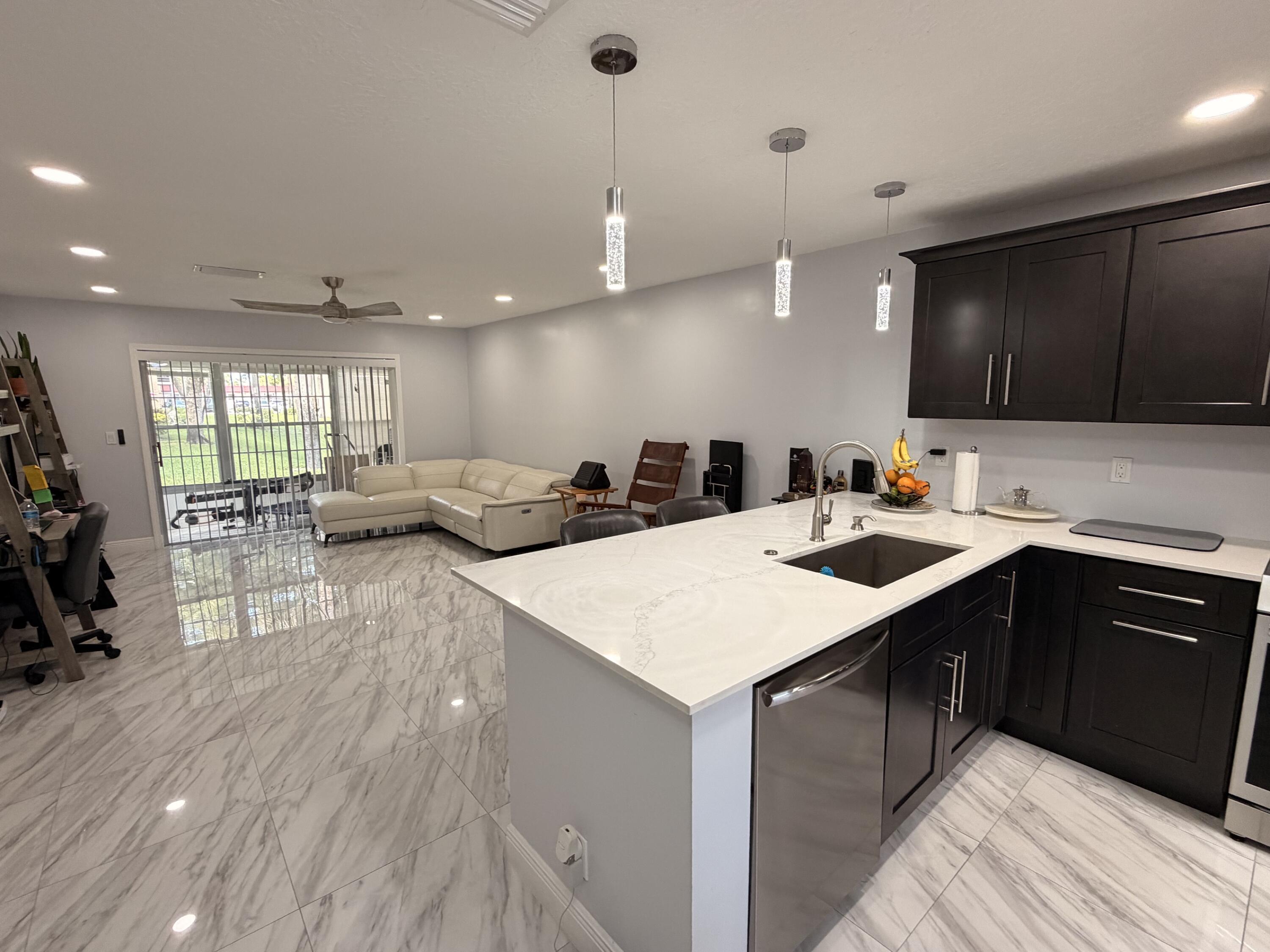 201 Lake Dora Drive, West Palm Beach, FL 33411, West Palm Beach - Photo 3
