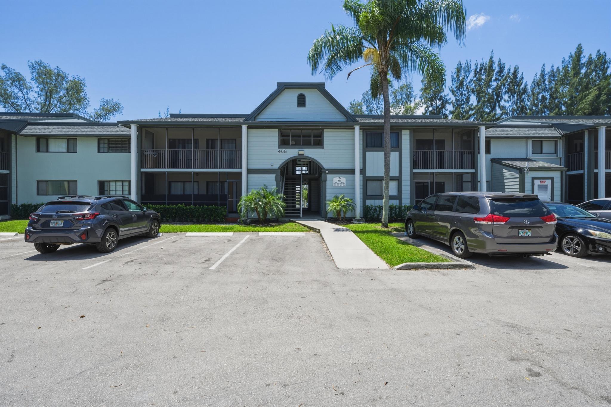 468 NE 206th Lane 108-6, Miami, FL 33179, Miami