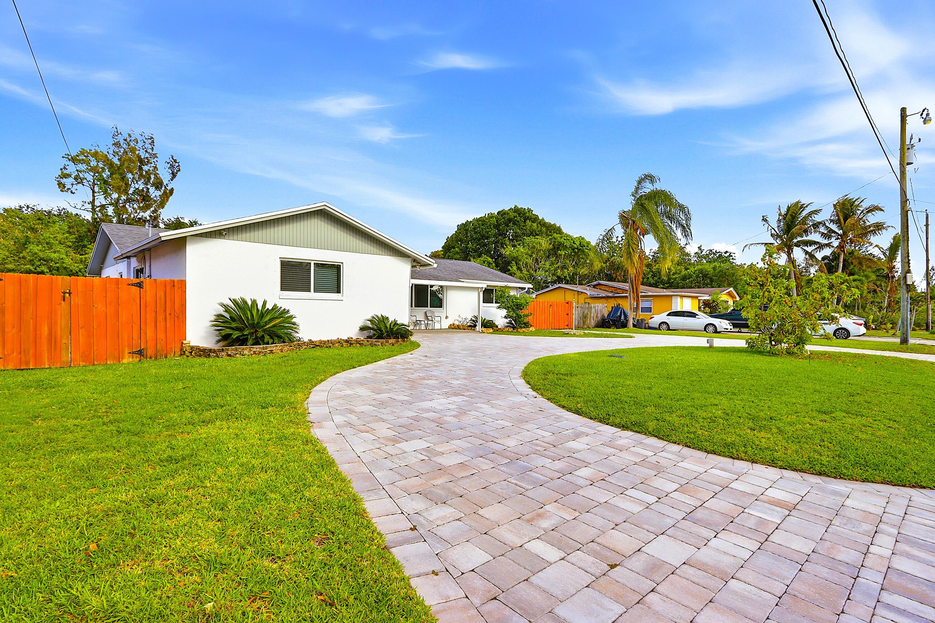 1212 Concord Avenue, West Palm Beach, FL 33417, West Palm Beach - Photo 3