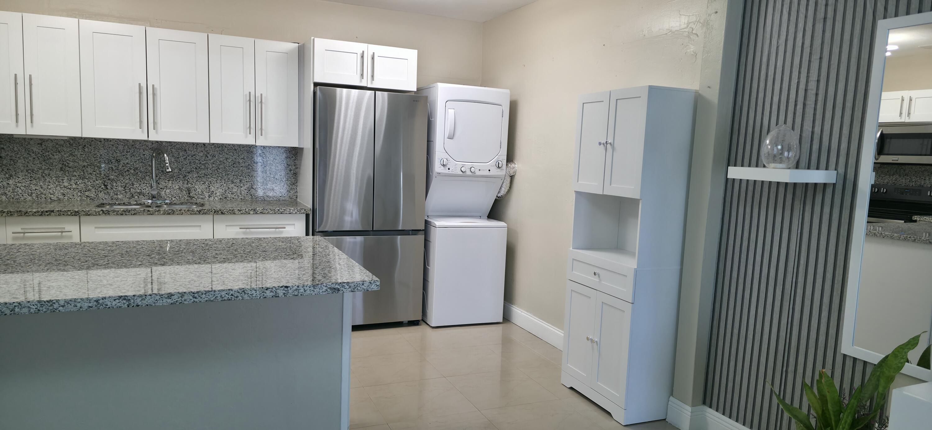 1203 Chateau Park Drive, Fort Lauderdale, FL 33311, Fort Lauderdale - Photo 3