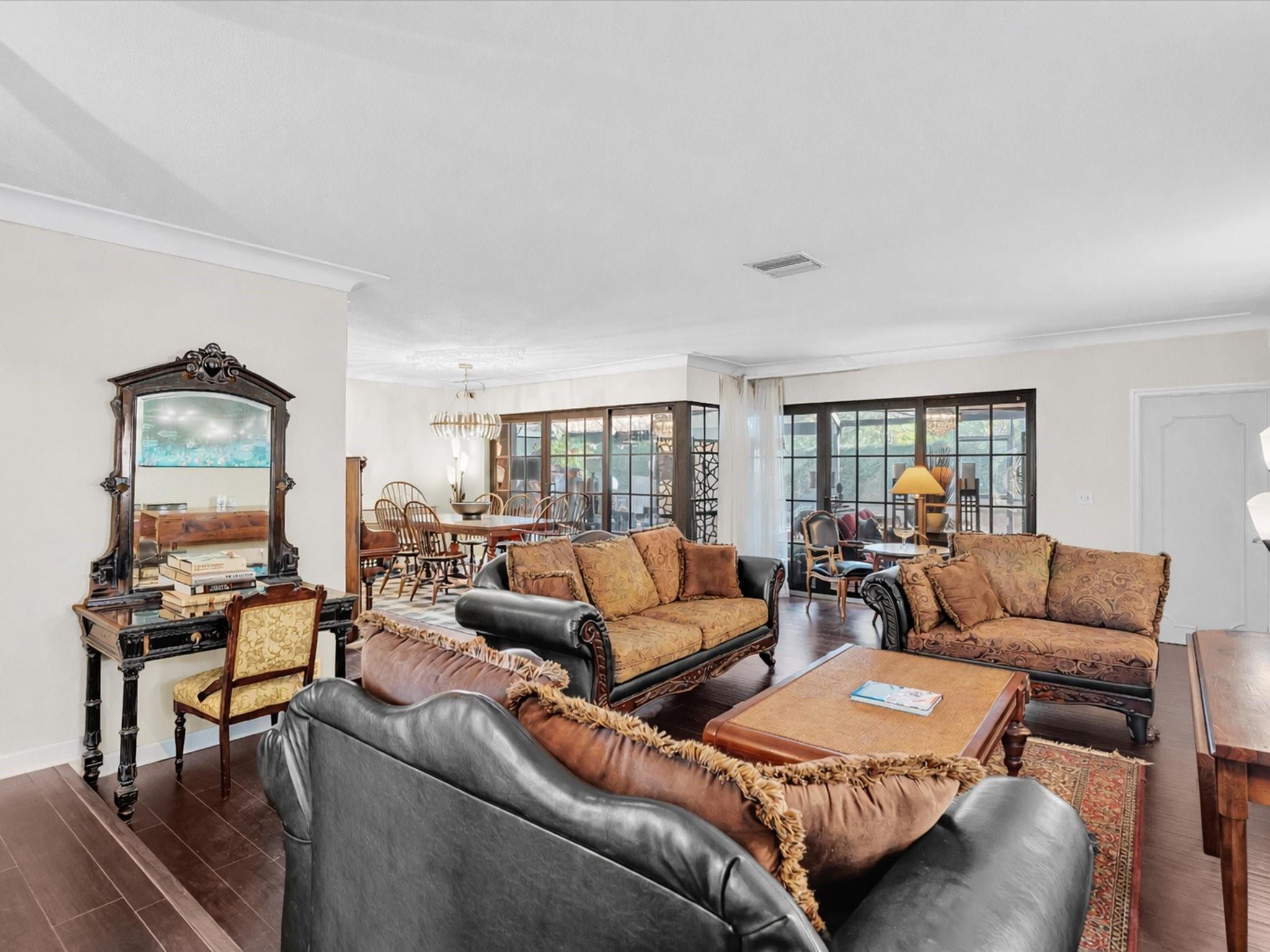 2116 NE 62nd Street, Fort Lauderdale, FL 33308, Fort Lauderdale - Photo 2