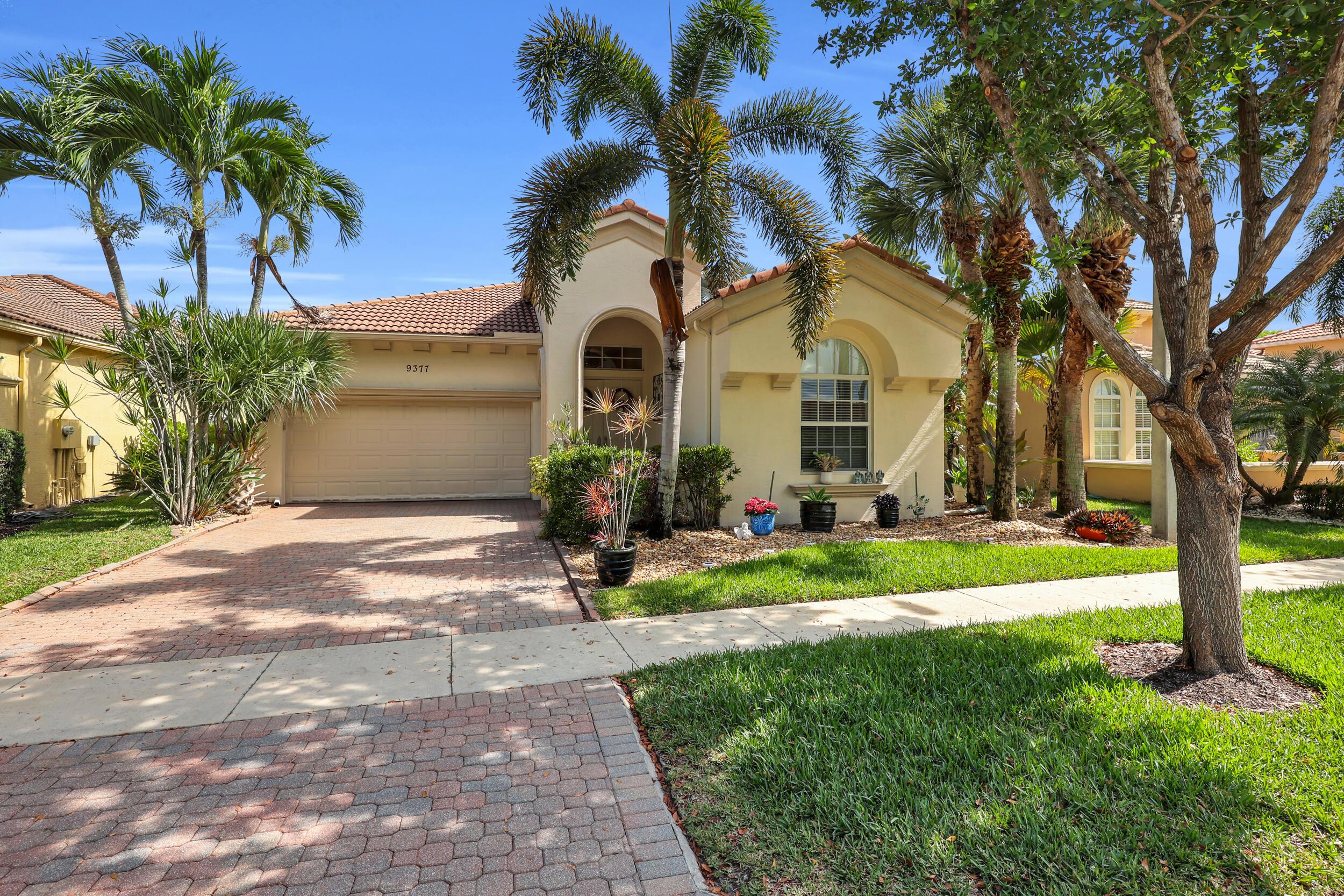 9377 Via Grande W, Wellington, FL 33411, Wellington