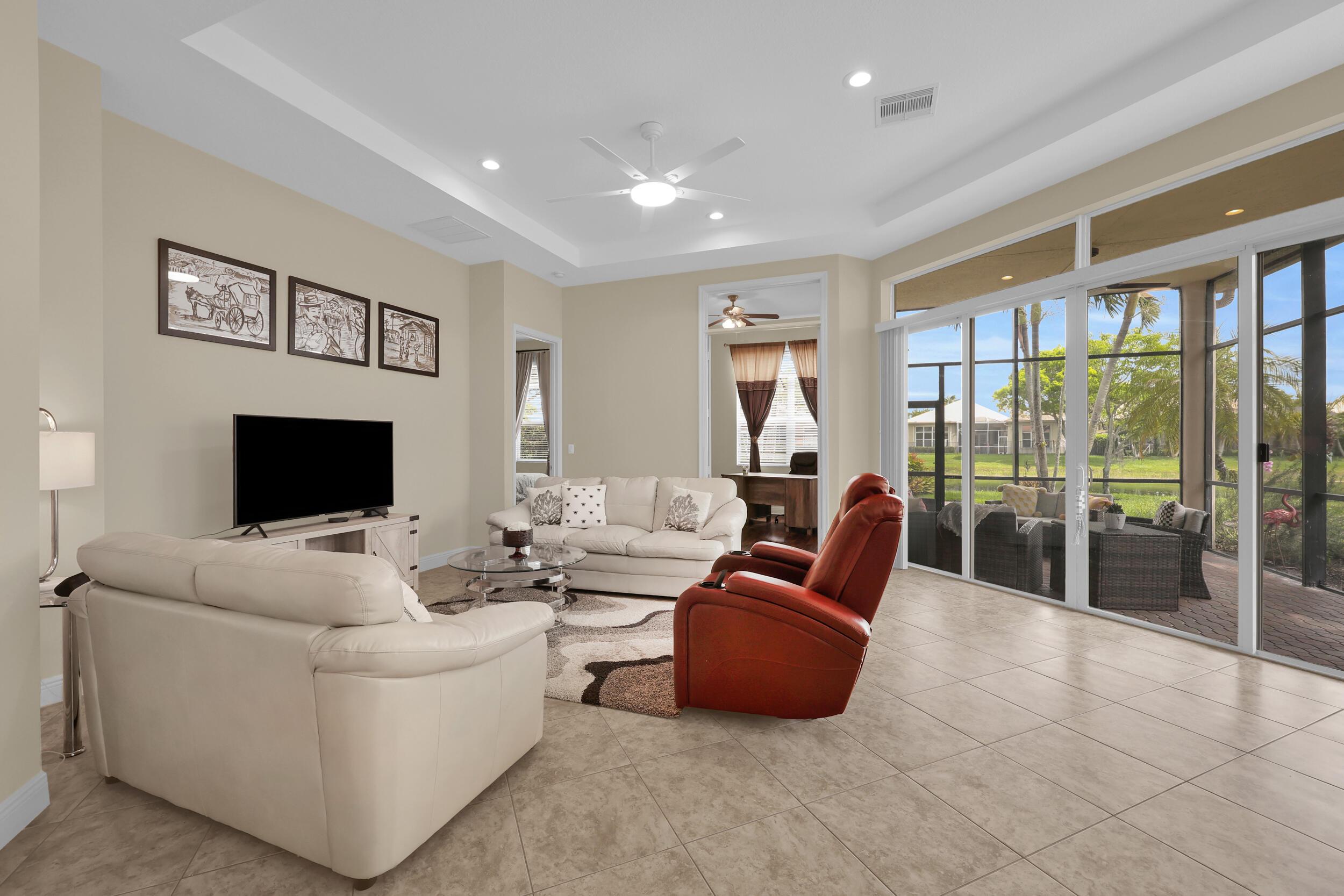 9377 Via Grande W, Wellington, FL 33411, Wellington - Photo 4