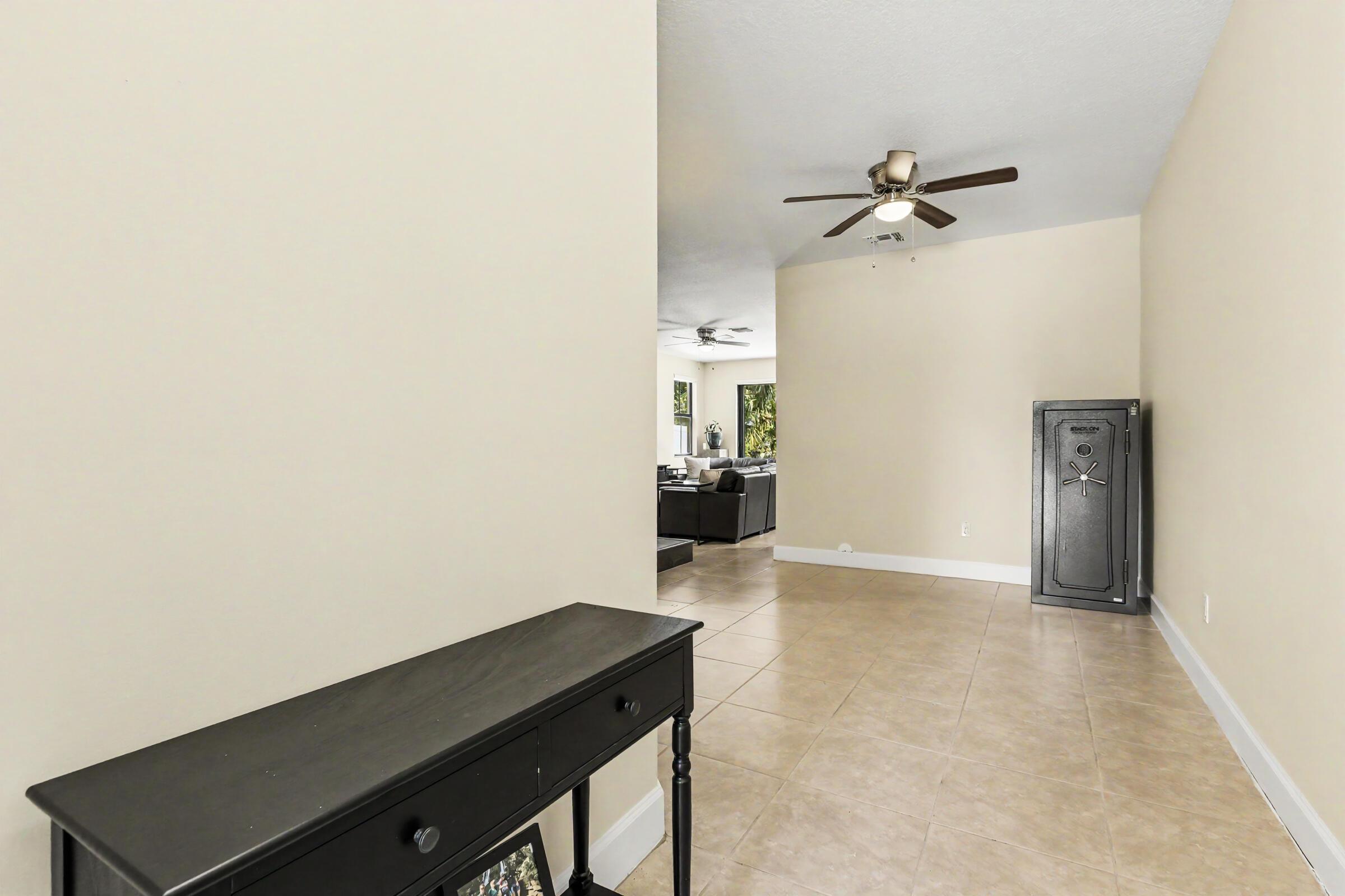 4635 NW 59th Street, Tamarac, FL 33319, Tamarac - Photo 4