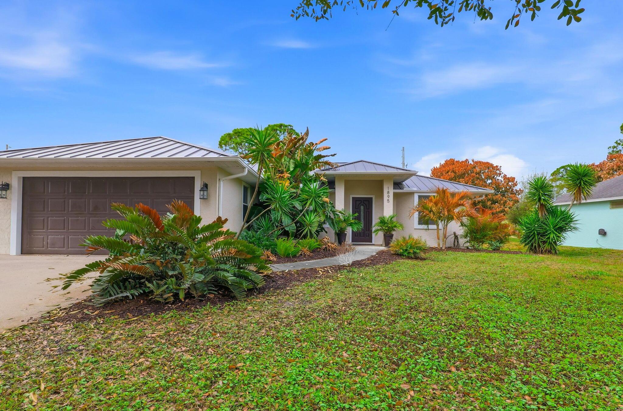 1895 SW 17th Ave Avenue SW, Vero Beach, FL 32962, Vero Beach - Photo 2