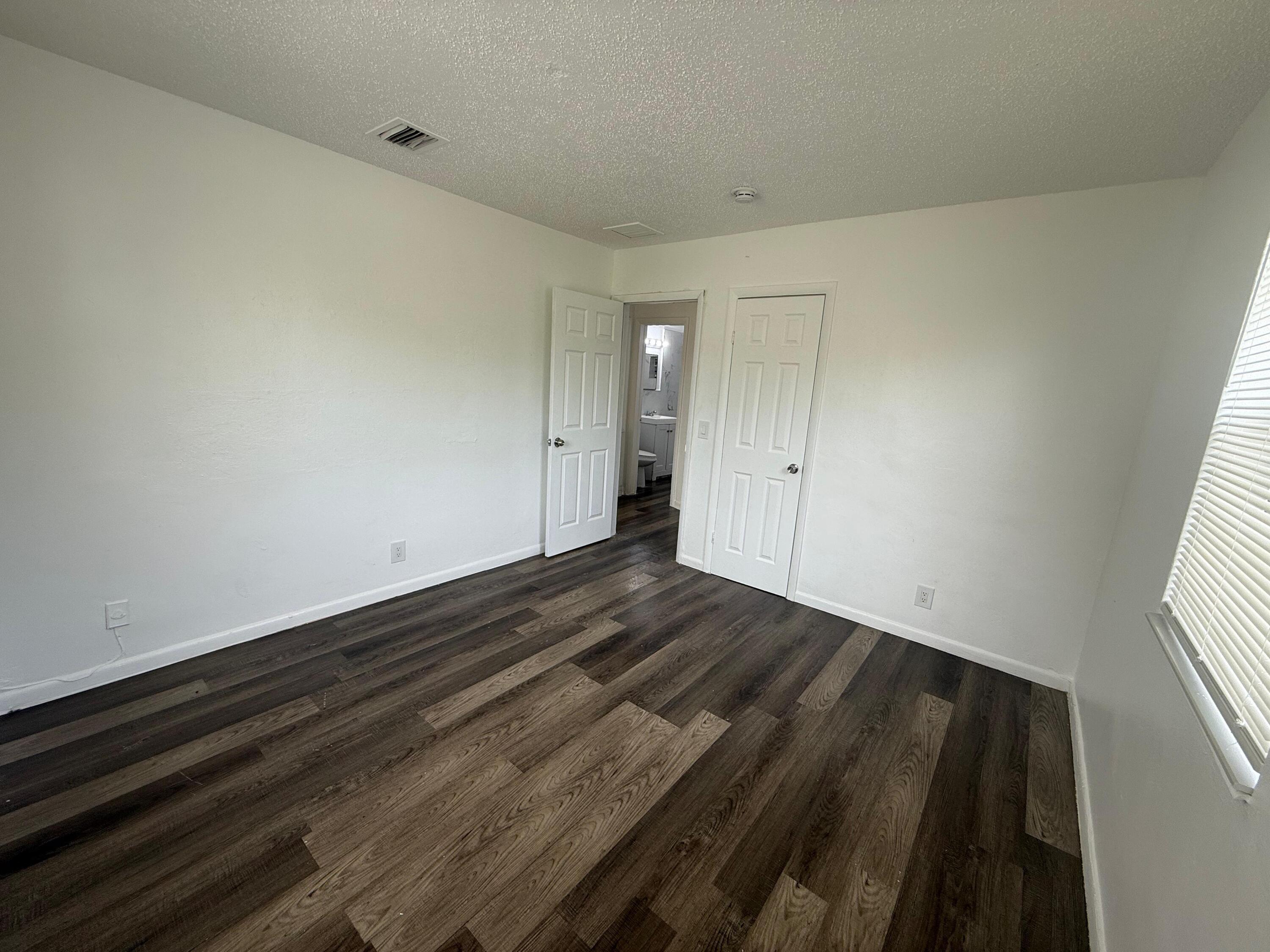 1021 Henrietta Avenue 1, West Palm Beach, FL 33401, West Palm Beach - Photo 3