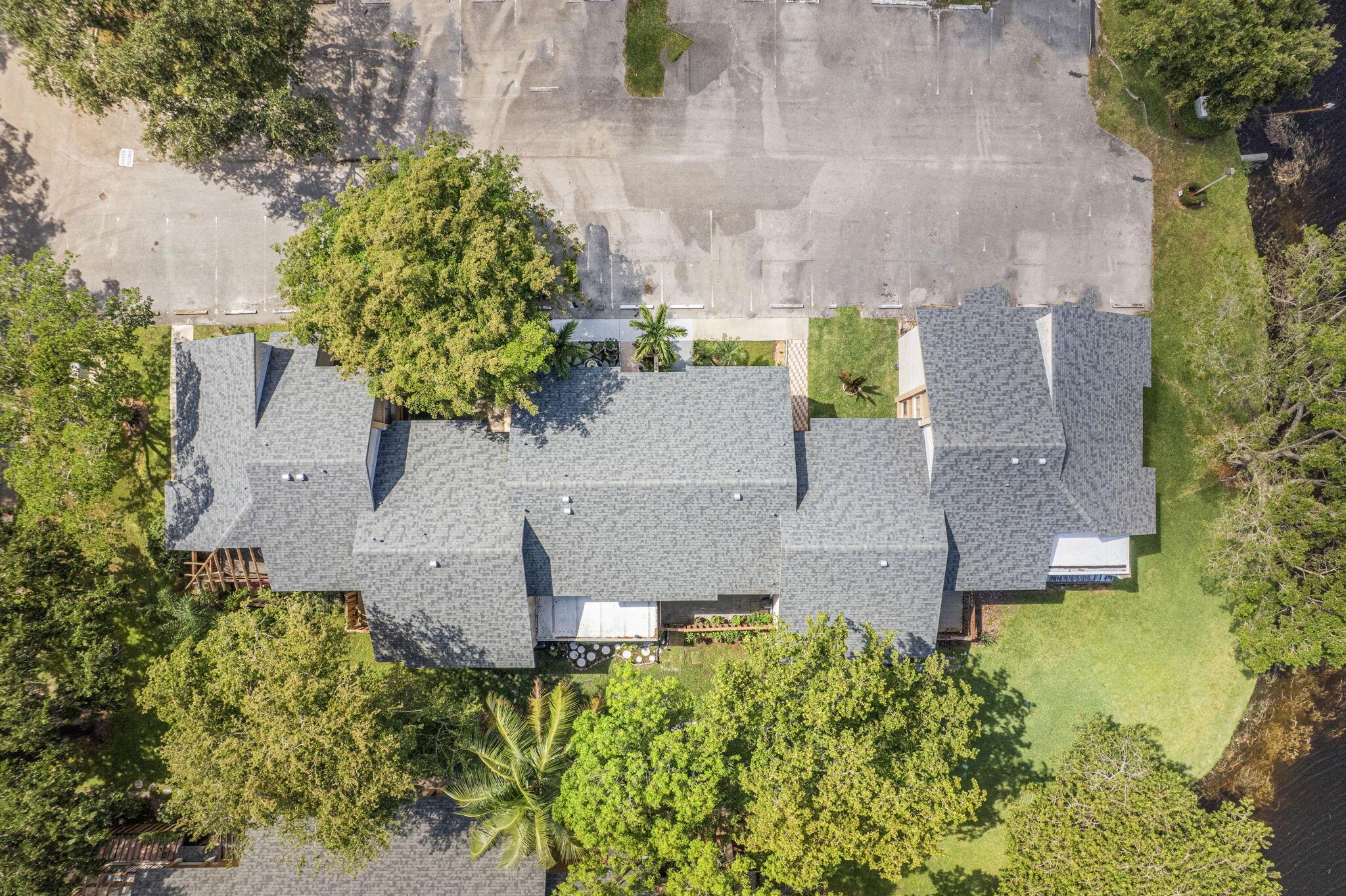 32 Wimbledon Lake 221, Plantation, FL 33324, Plantation