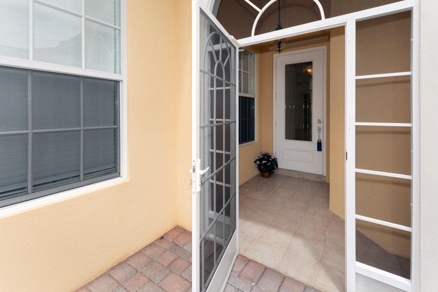 4705 Dovehill Drive, Palm Beach Gardens, FL 33418, Palm Beach Gardens - Photo 3