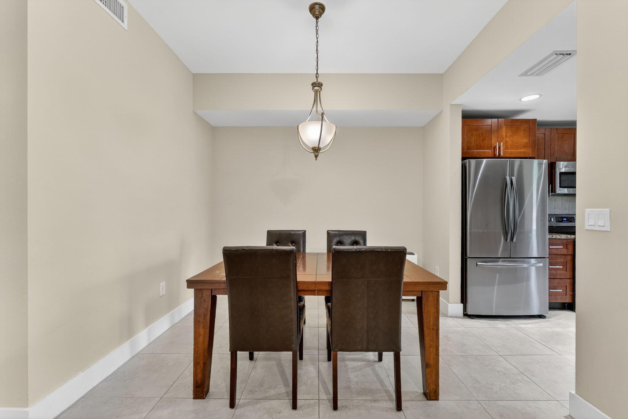 16353 Malibu Drive 61, Weston, FL 33326, Weston - Photo 5