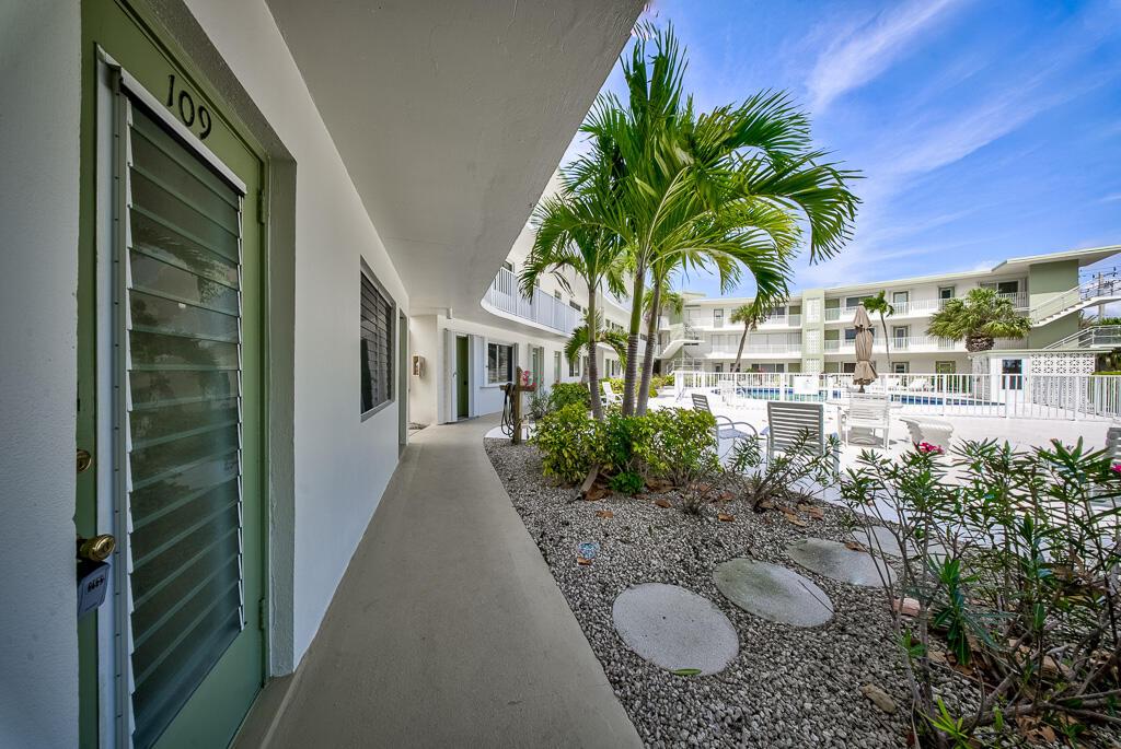 3600 N Ocean Drive 109, Singer Island, FL 33404, Singer Island - Photo 2