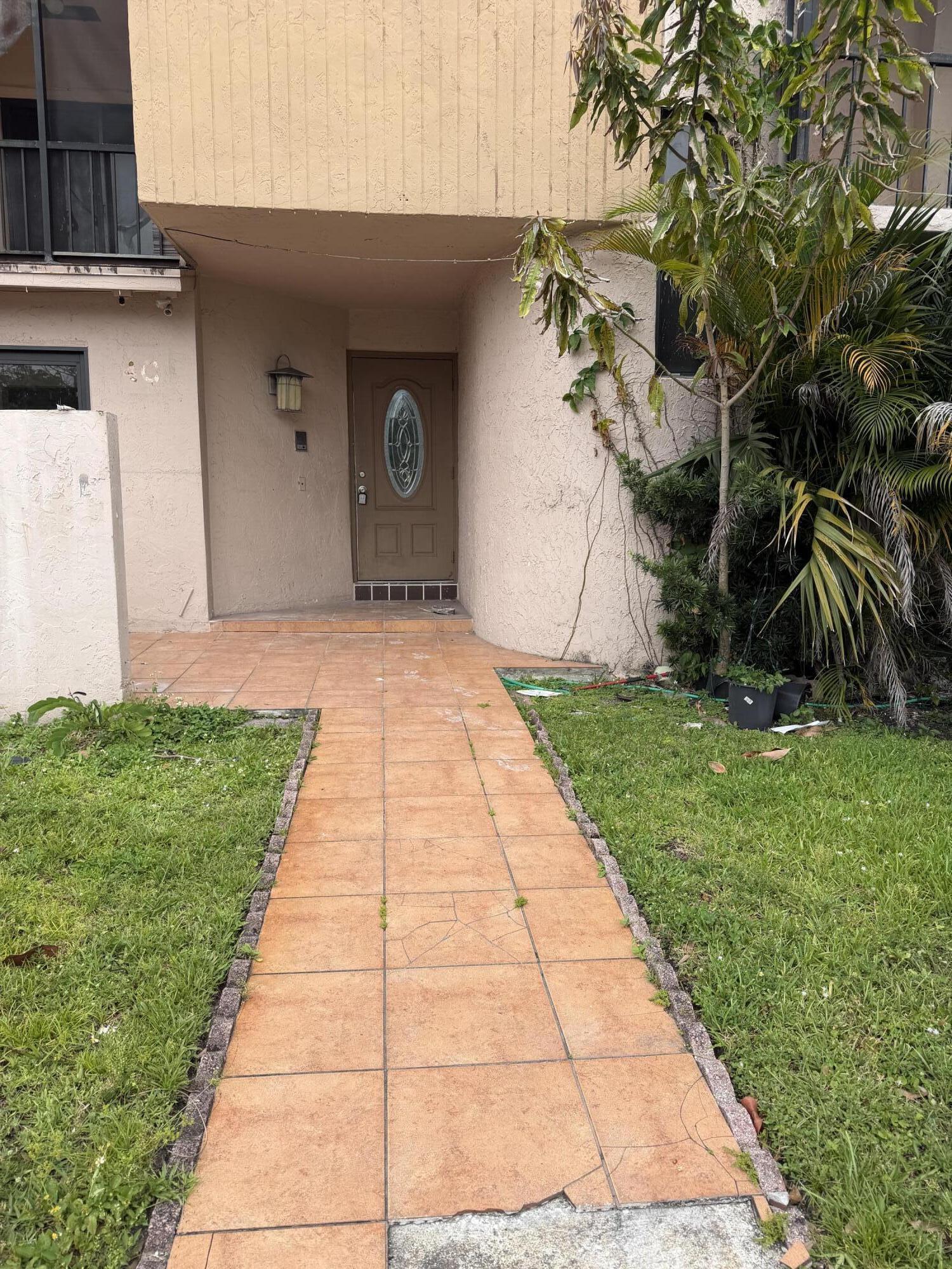 2700 S University Drive 4c, Davie, FL 33328, Davie