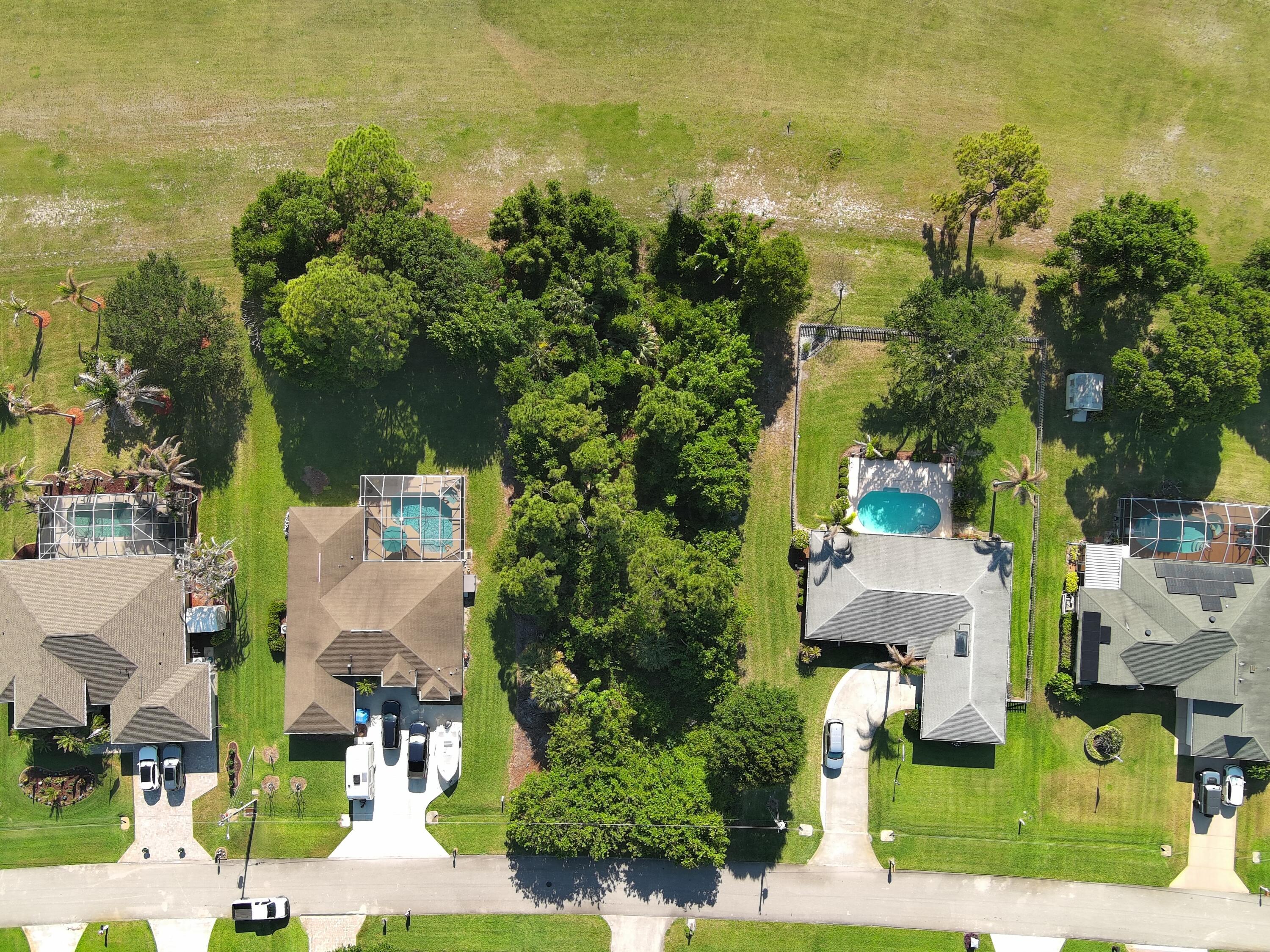 5203 Indian Bend Lane, Fort Pierce, FL 34951, Fort Pierce - Photo 2