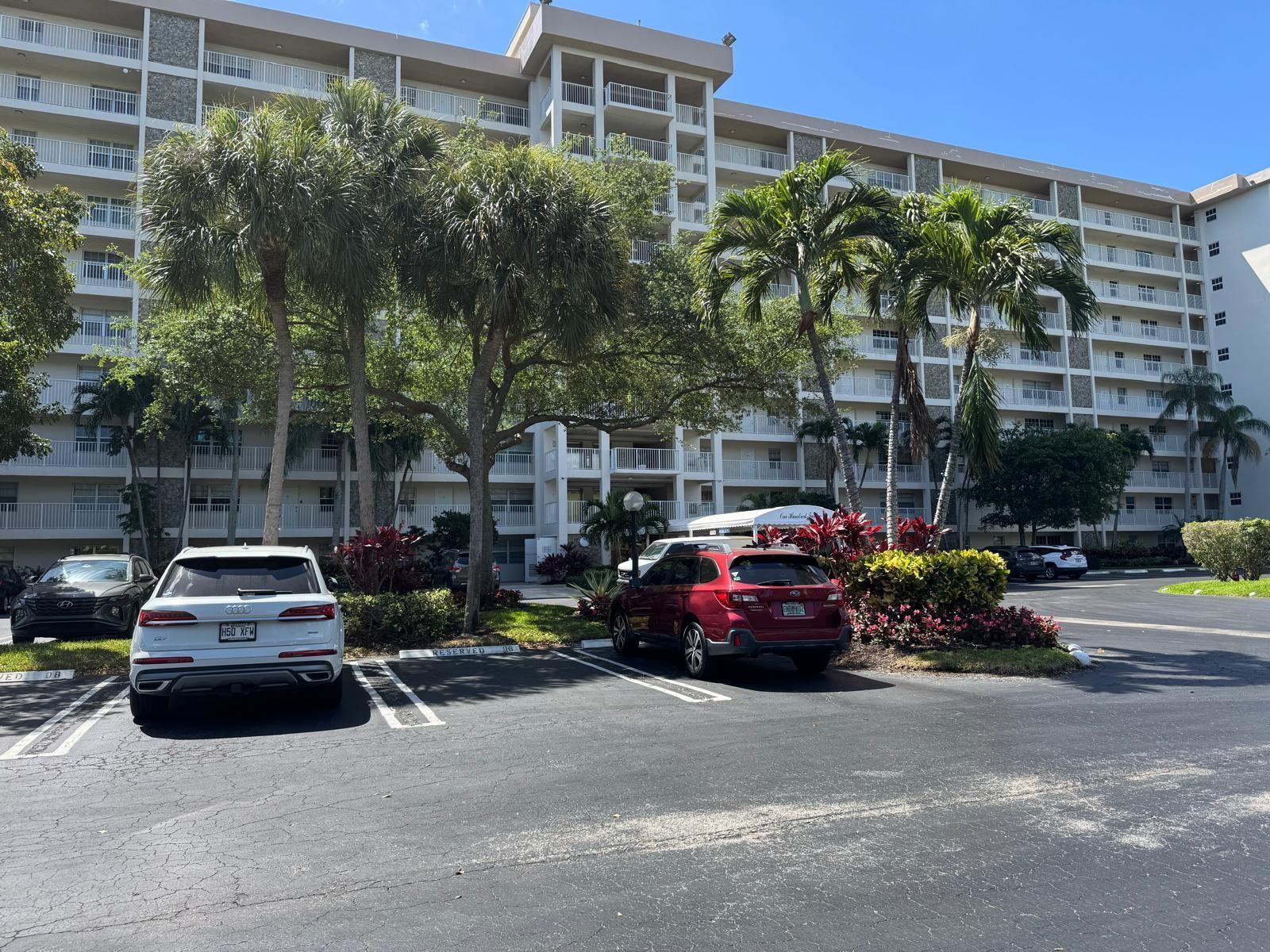 3510 Oaks Way 605, Pompano Beach, FL 33069, Pompano Beach