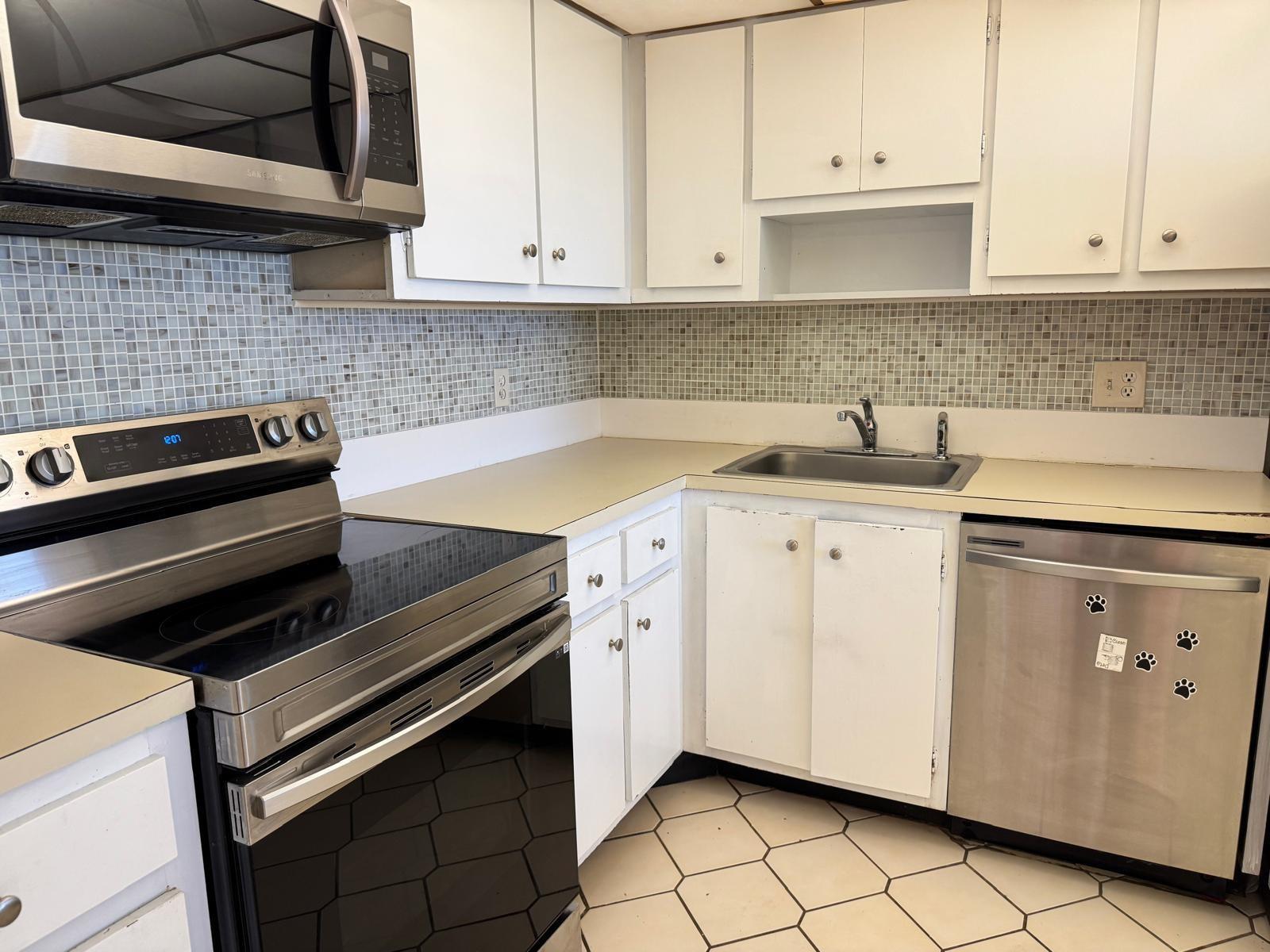 3510 Oaks Way 605, Pompano Beach, FL 33069, Pompano Beach - Photo 4
