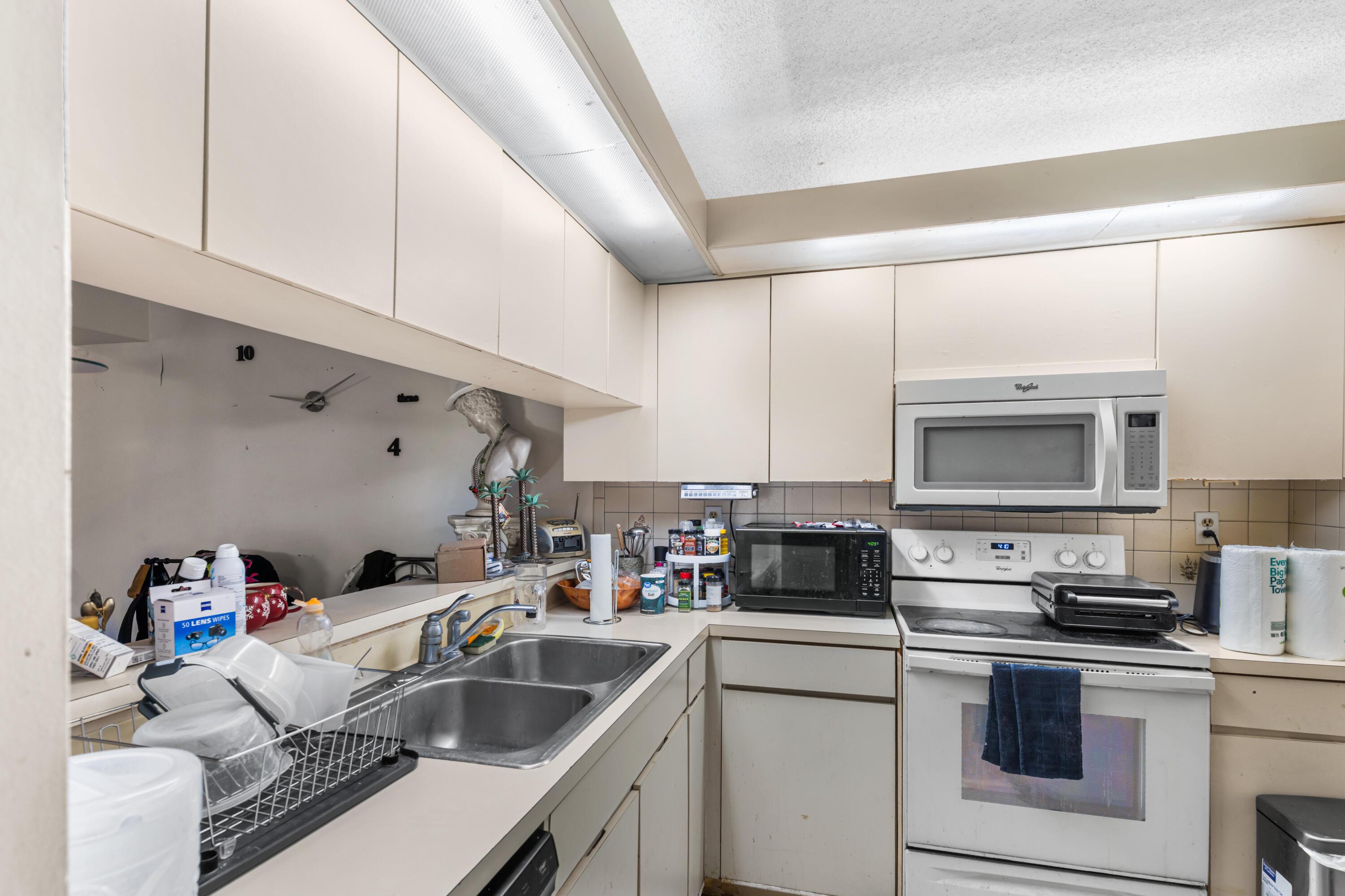 3856 Victoria Drive, West Palm Beach, FL 33406, West Palm Beach - Photo 4