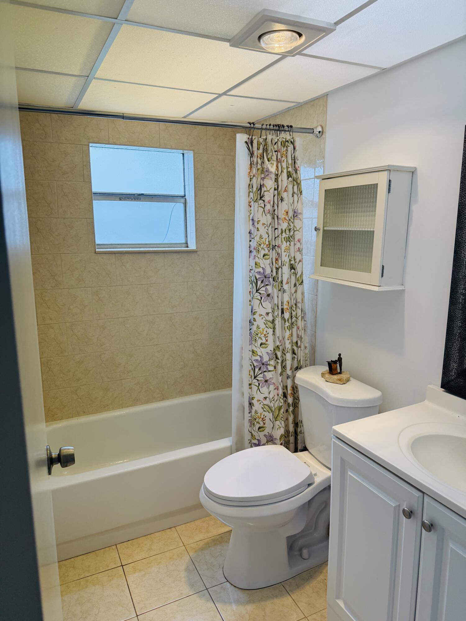 490 Normandy K, Delray Beach, FL 33484, Delray Beach - Photo 4
