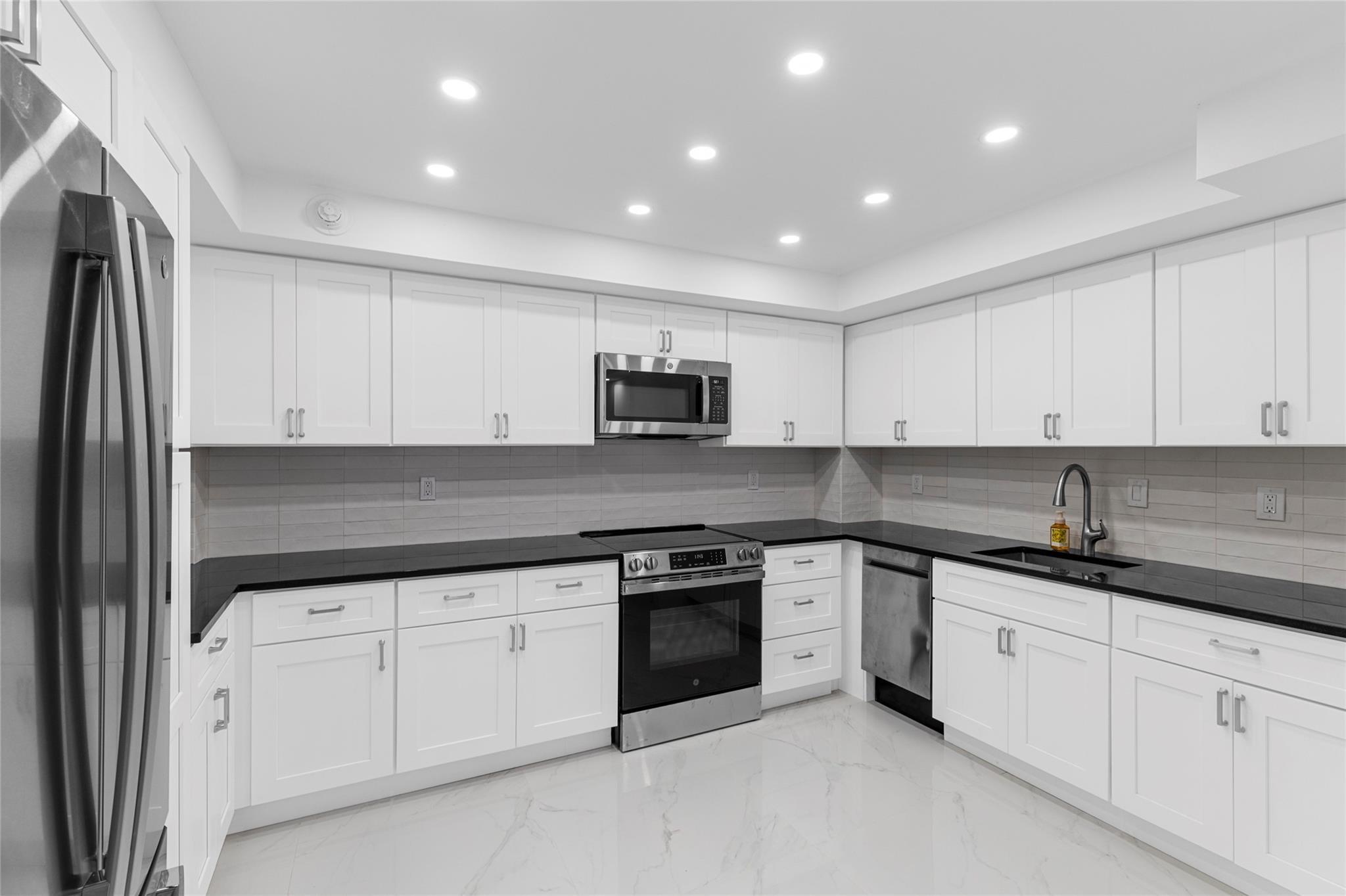 3750 Galt Ocean Drive 209, Fort Lauderdale, FL 33308, Fort Lauderdale - Photo 5