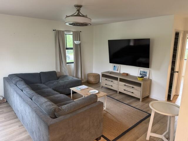 211 Princeton Drive, Lake Worth Beach, FL 33460, Lake Worth Beach - Photo 5