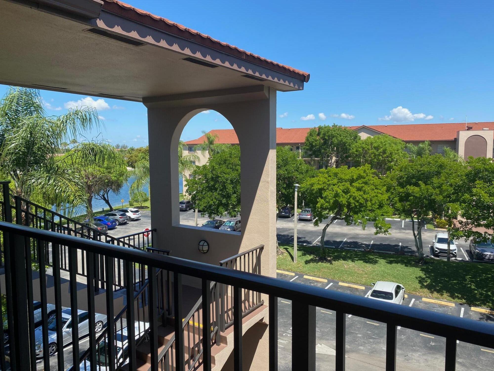 13100 SW 11th Court SW 412c, Pembroke Pines, FL 33027, Pembroke Pines - Photo 2