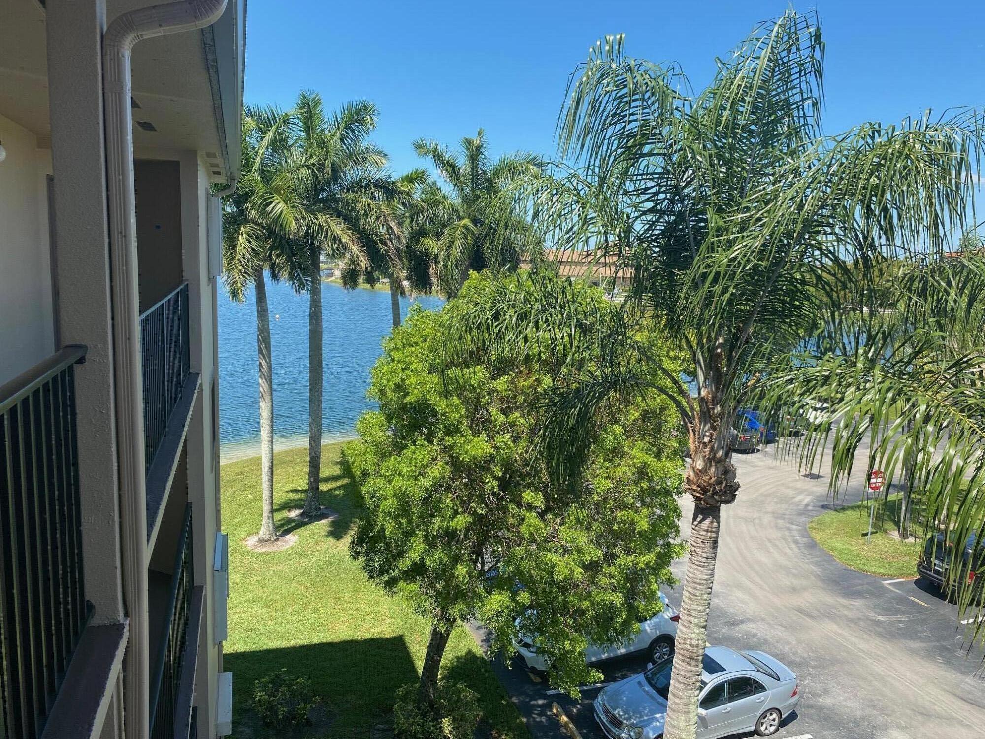 13100 SW 11th Court SW 412c, Pembroke Pines, FL 33027, Pembroke Pines - Photo 4