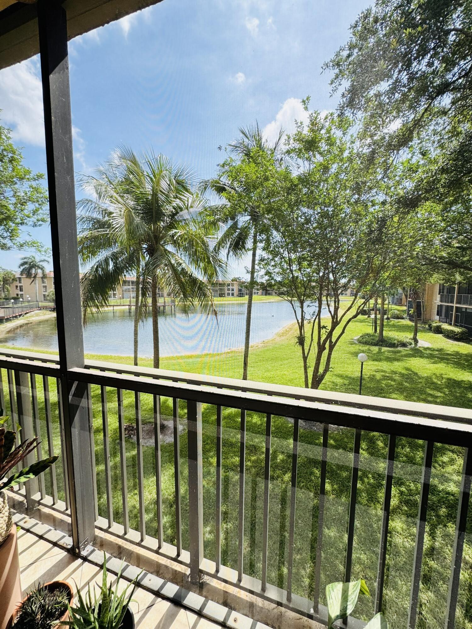 6720 Coral Lake Drive 6720, Margate, FL 33063, Margate - Photo 3